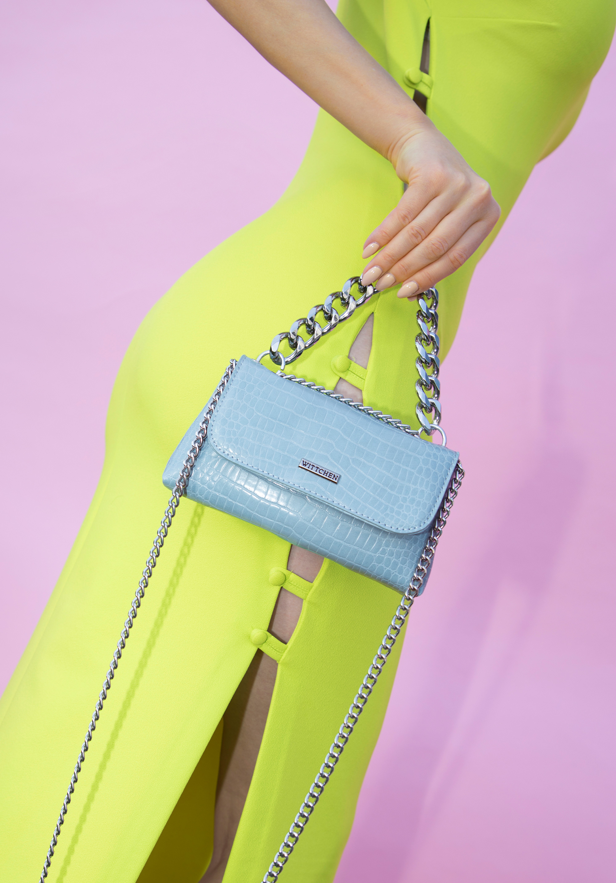 Minitorebka z ekoskóry croco z dwoma łańcuchami
