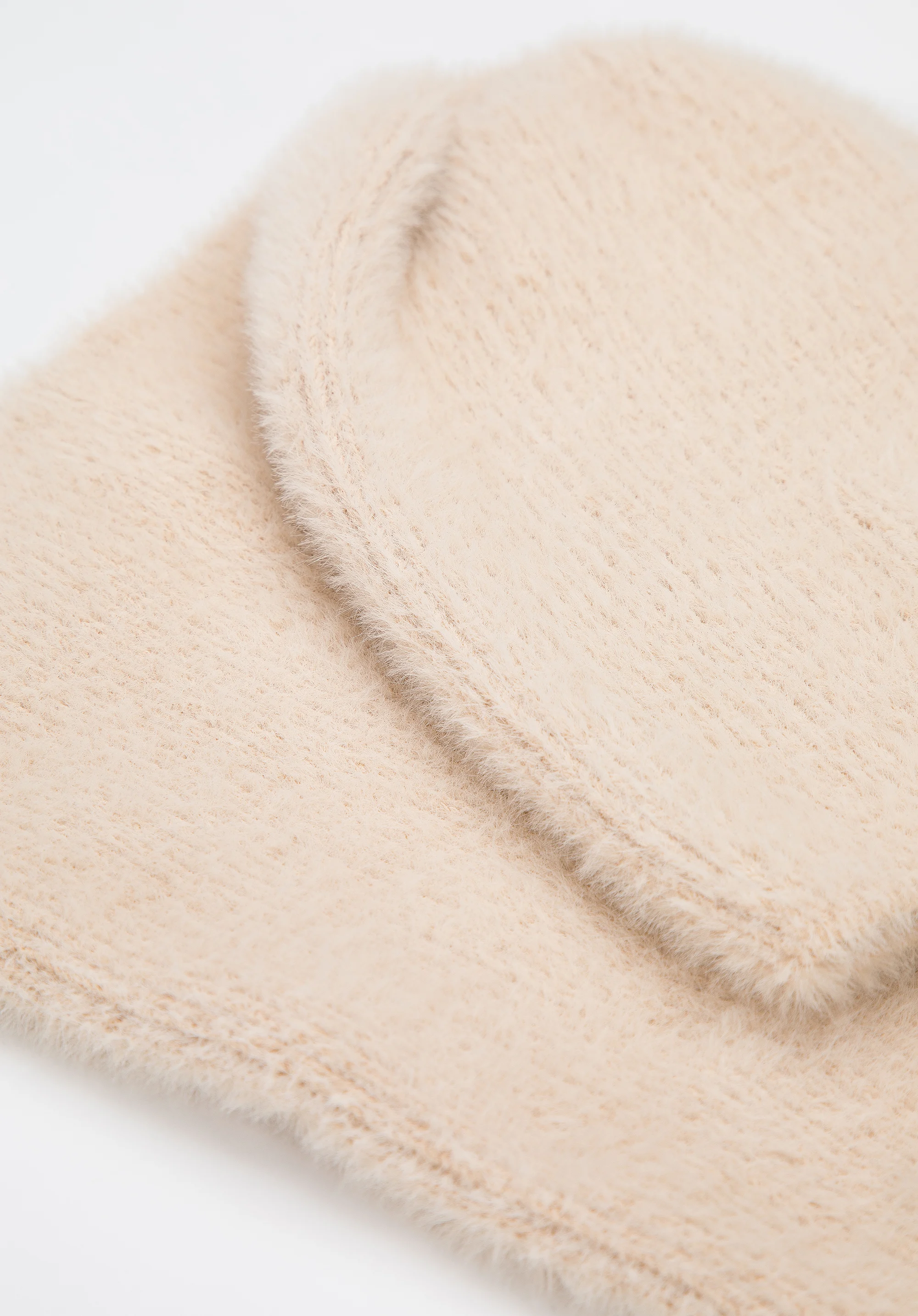 Damski komplet zimowy z miękkiej dzianiny