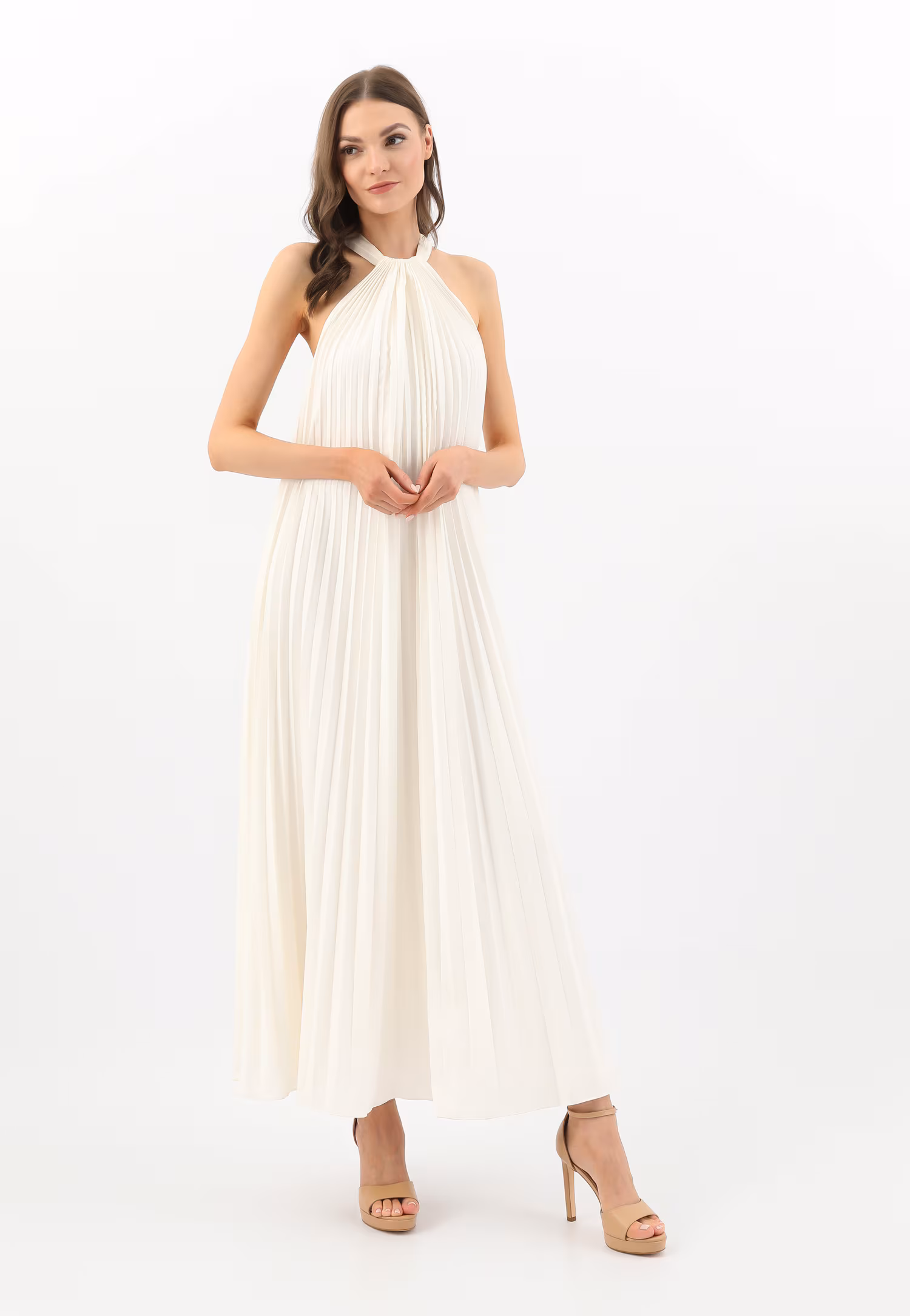 Wysokie beżowe sandały na szpilce