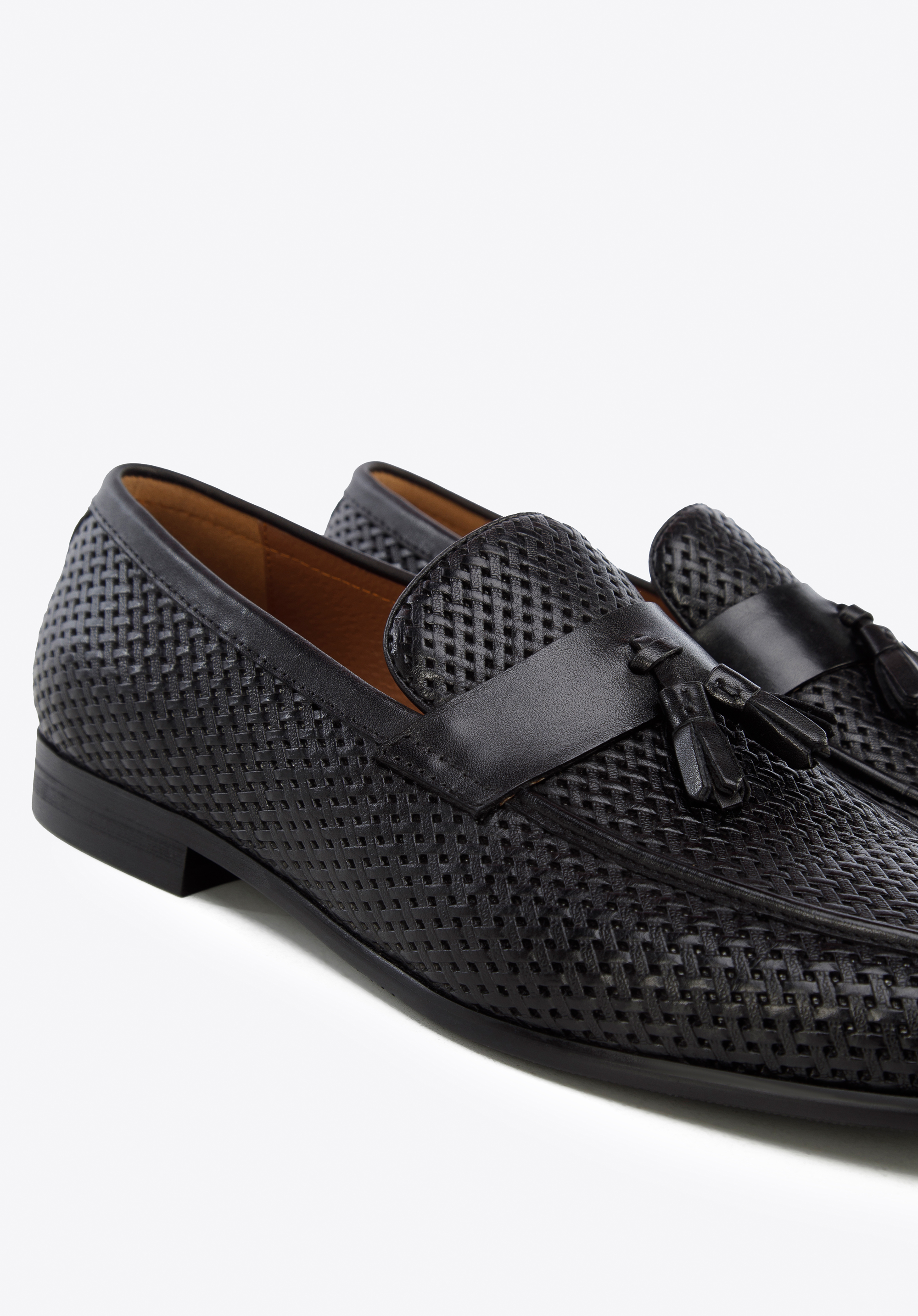 Męskie mokasyny skórzane z plecionką i chwostami