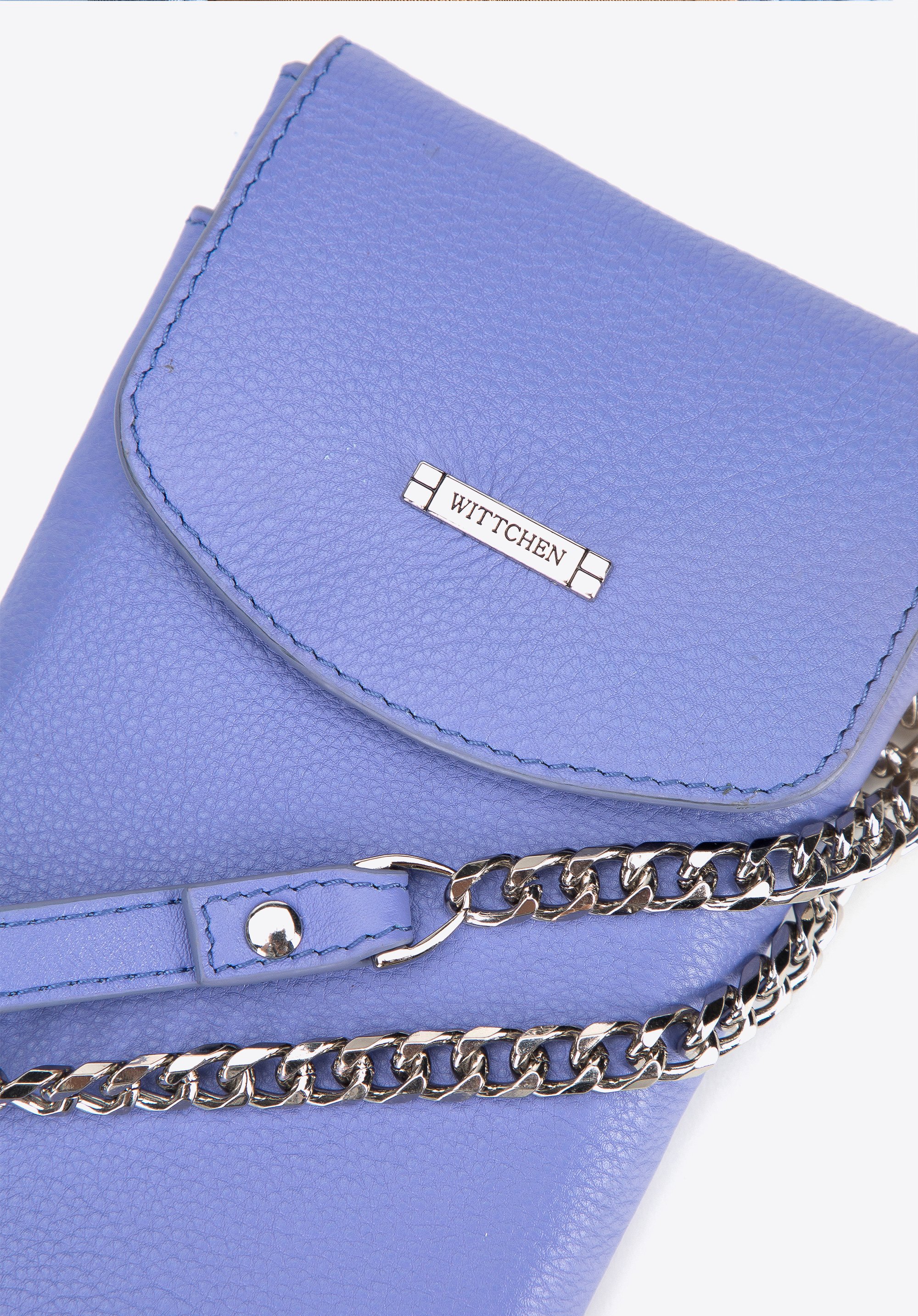 Minitorebka skórzana z łańcuszkiem