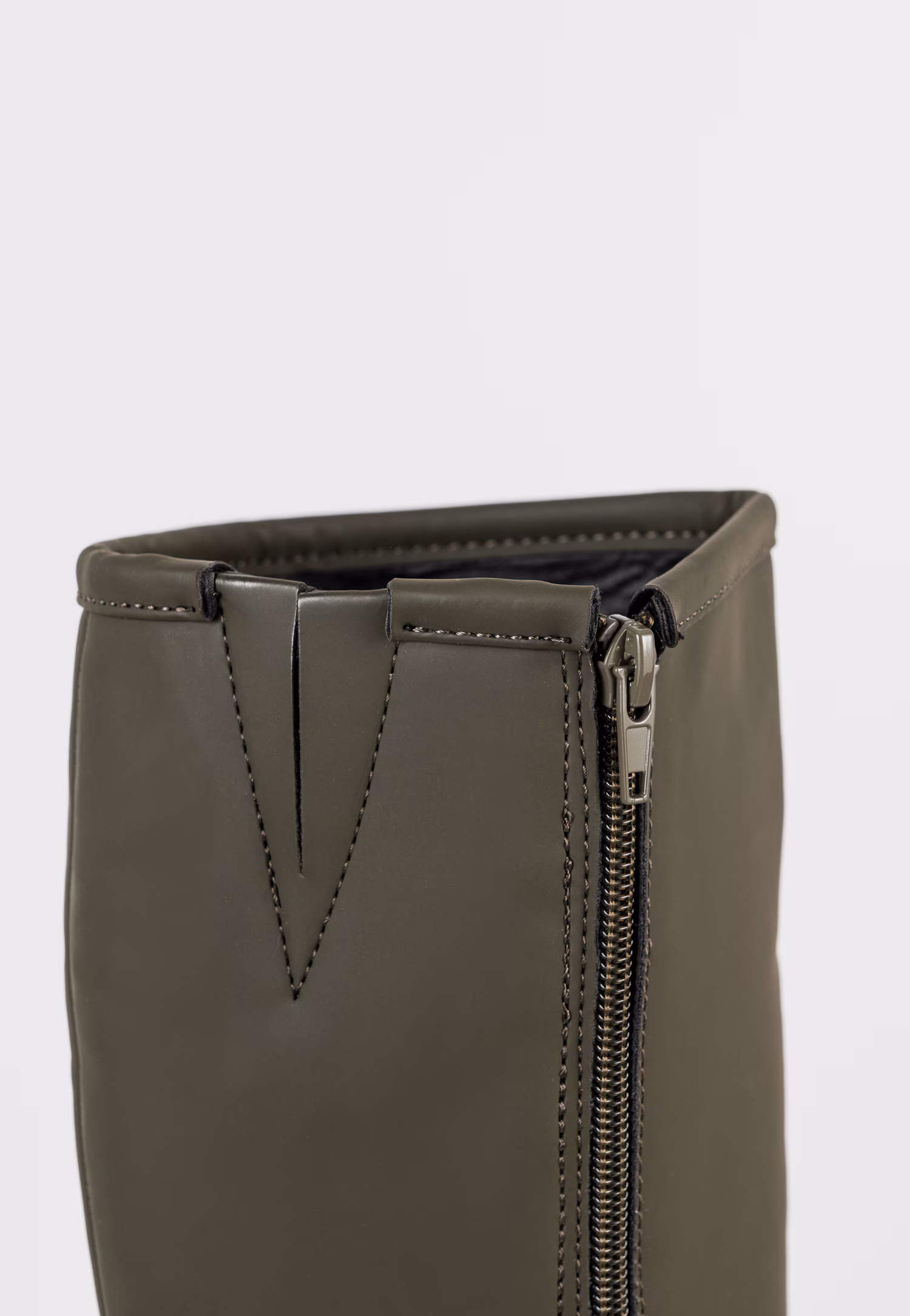 WJS płaskie zielone kozaki damskie