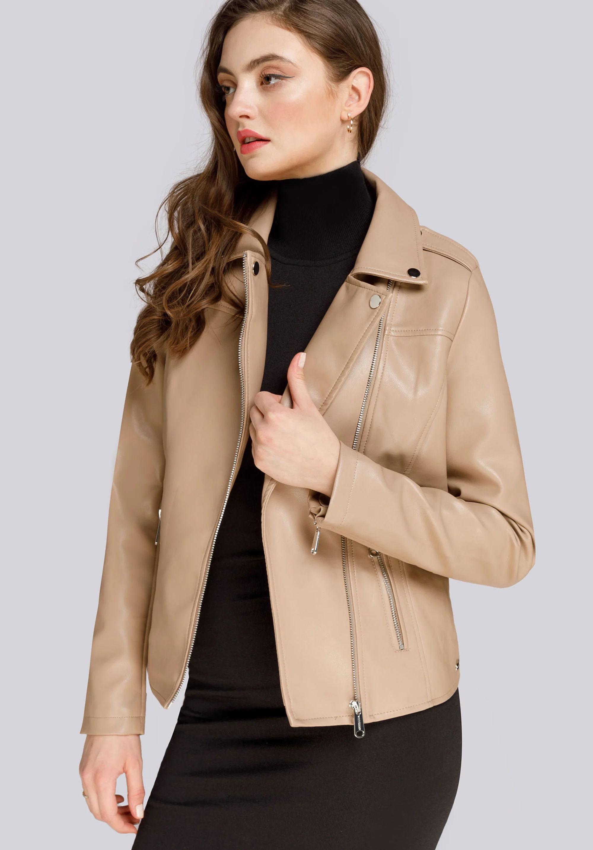 Damska ramoneska z pagonami