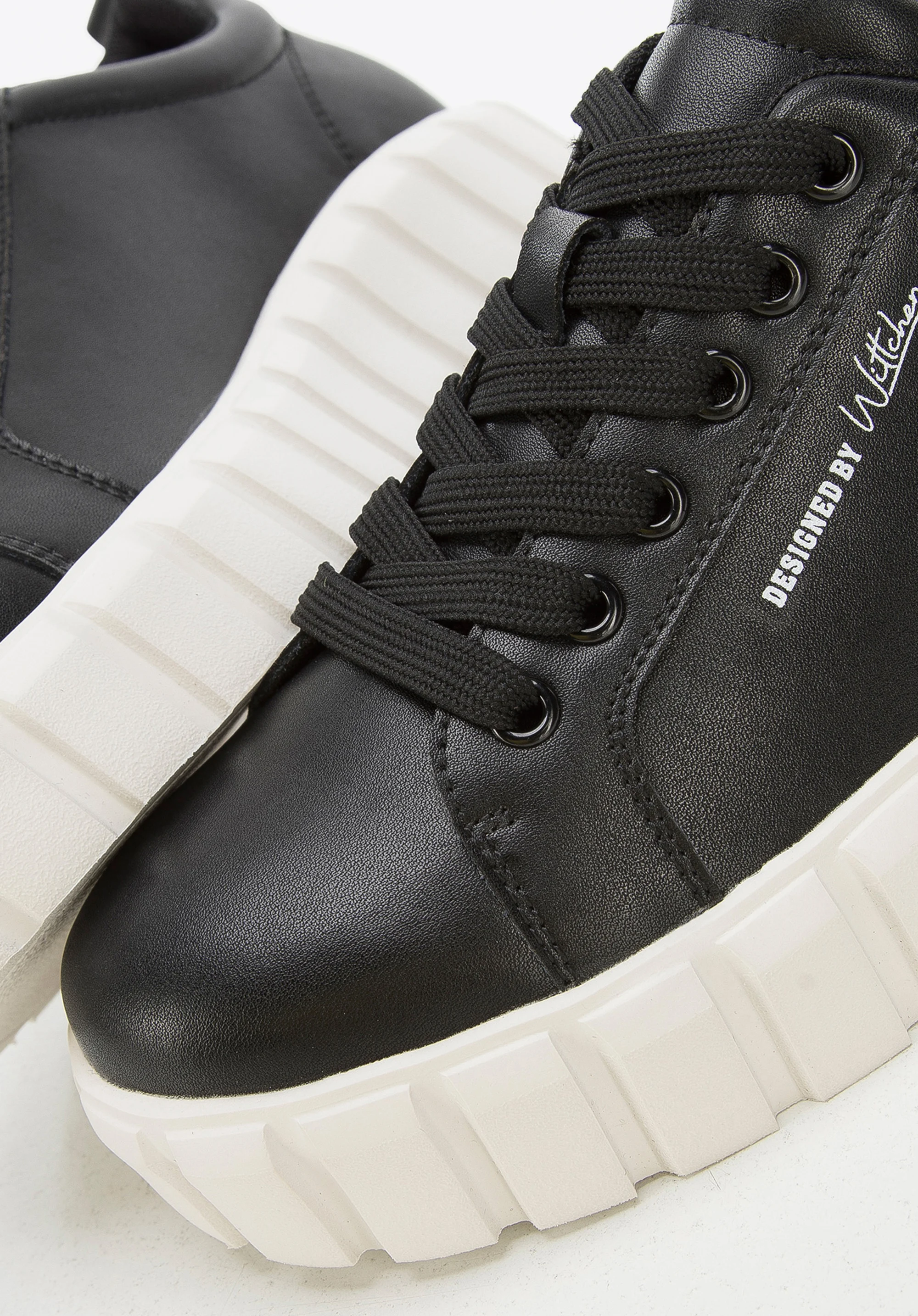 Damskie sneakersy skórzane klasyczne na grubej podeszwie