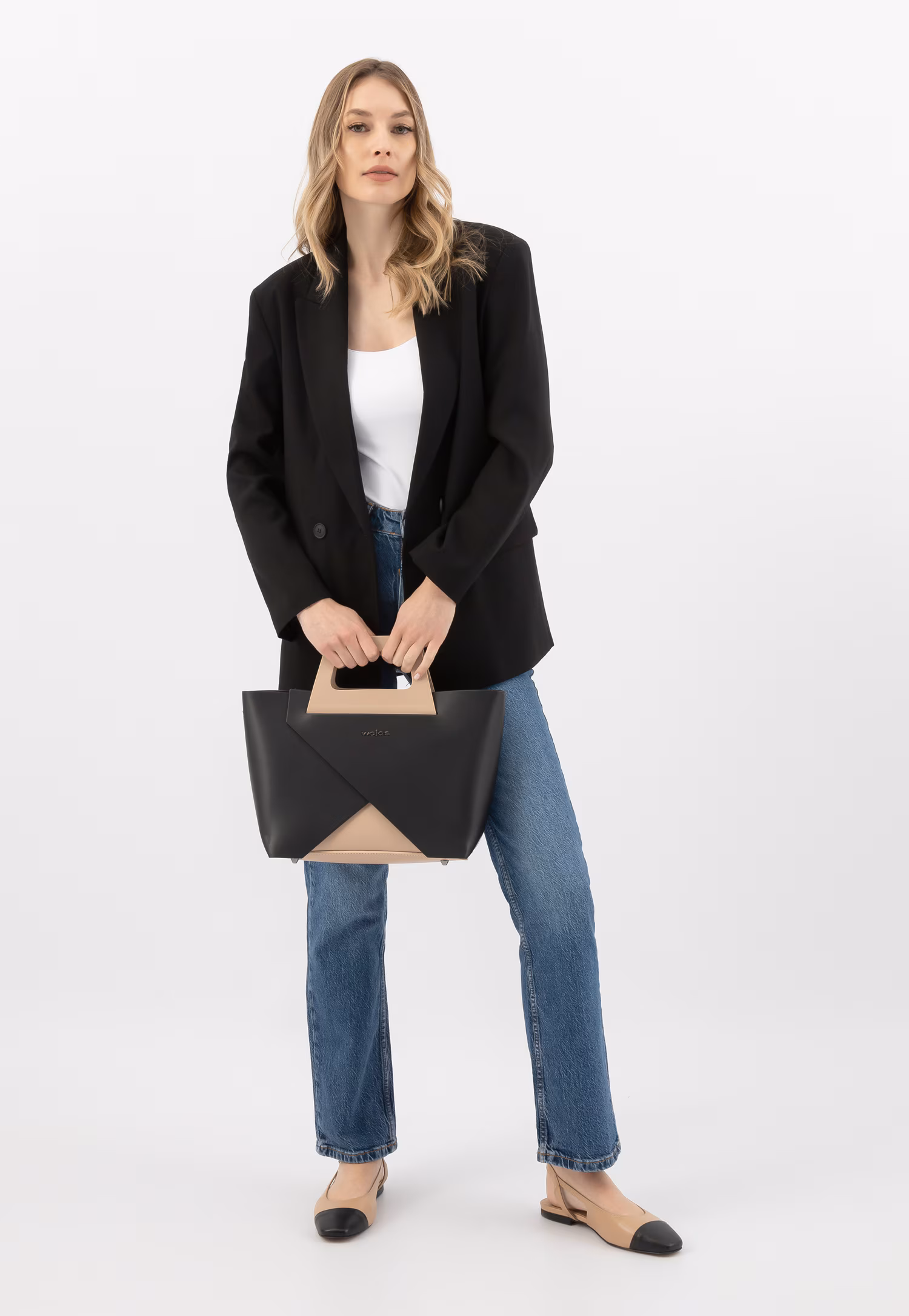 Czarno-beżowa torebka damska typu kuferek