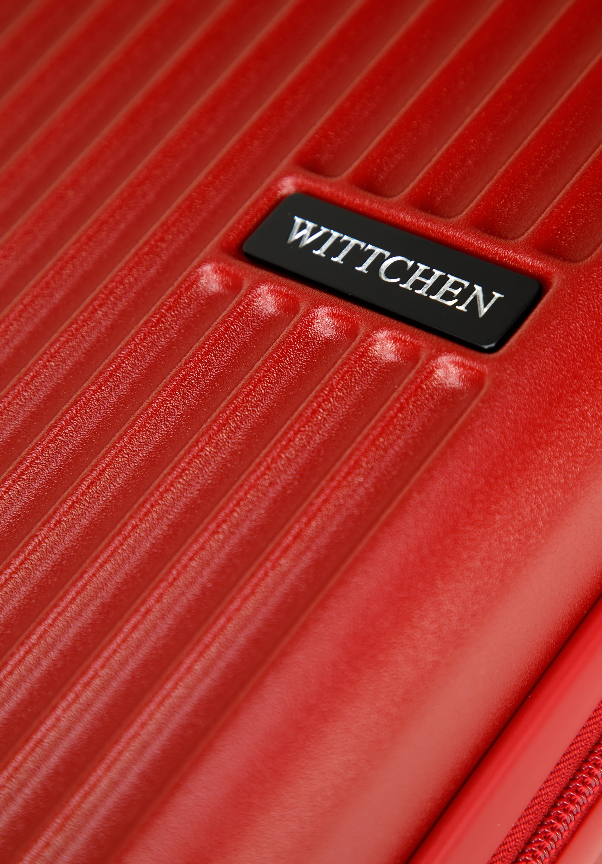 Walizka kabinowa z polikarbonu poszerzana