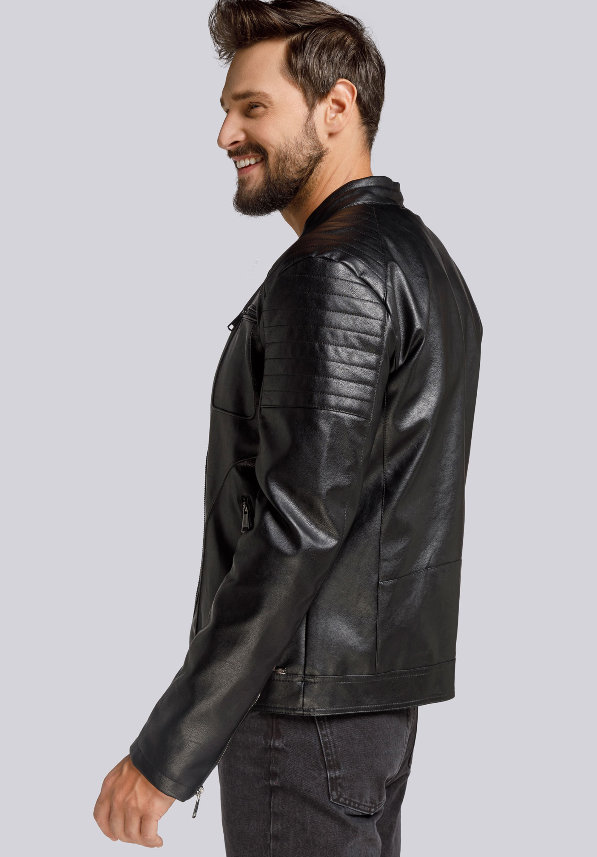 Męska kurtka z obszytymi kieszeniami