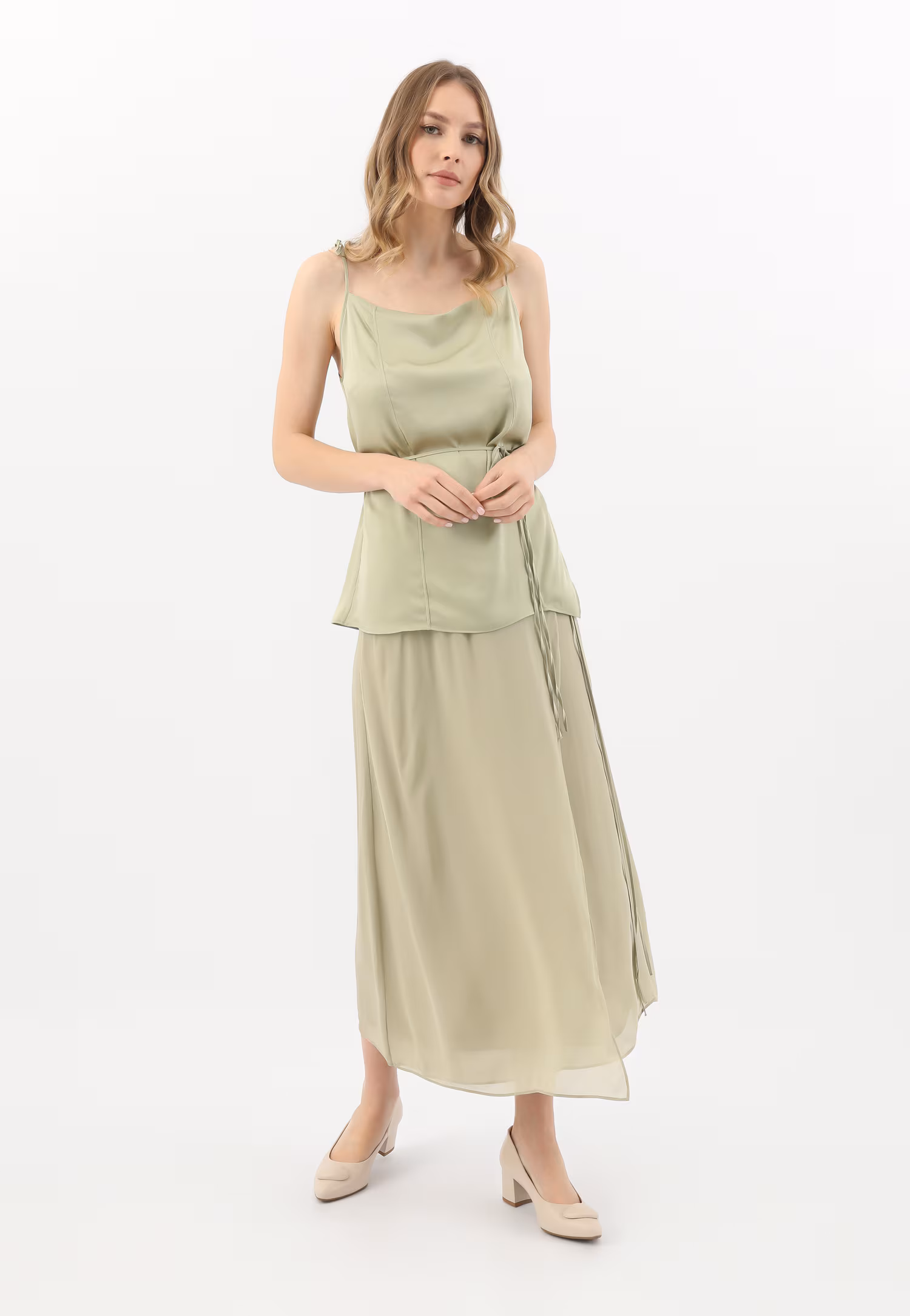 Eleganckie beżowe czółenka damskie z ozdobą na nosku