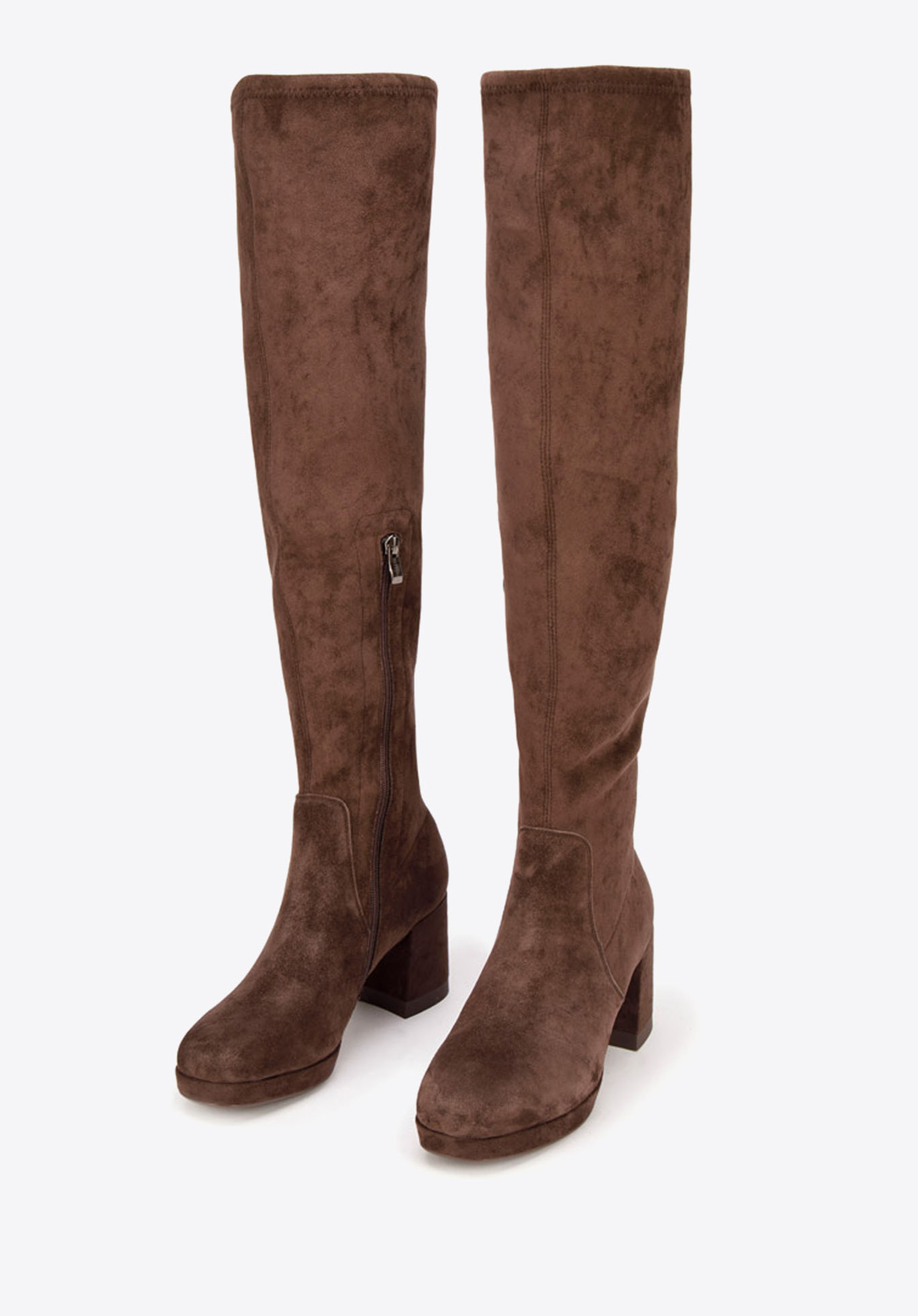 Kozaki zamszowe na słupku z elastyczną cholewką