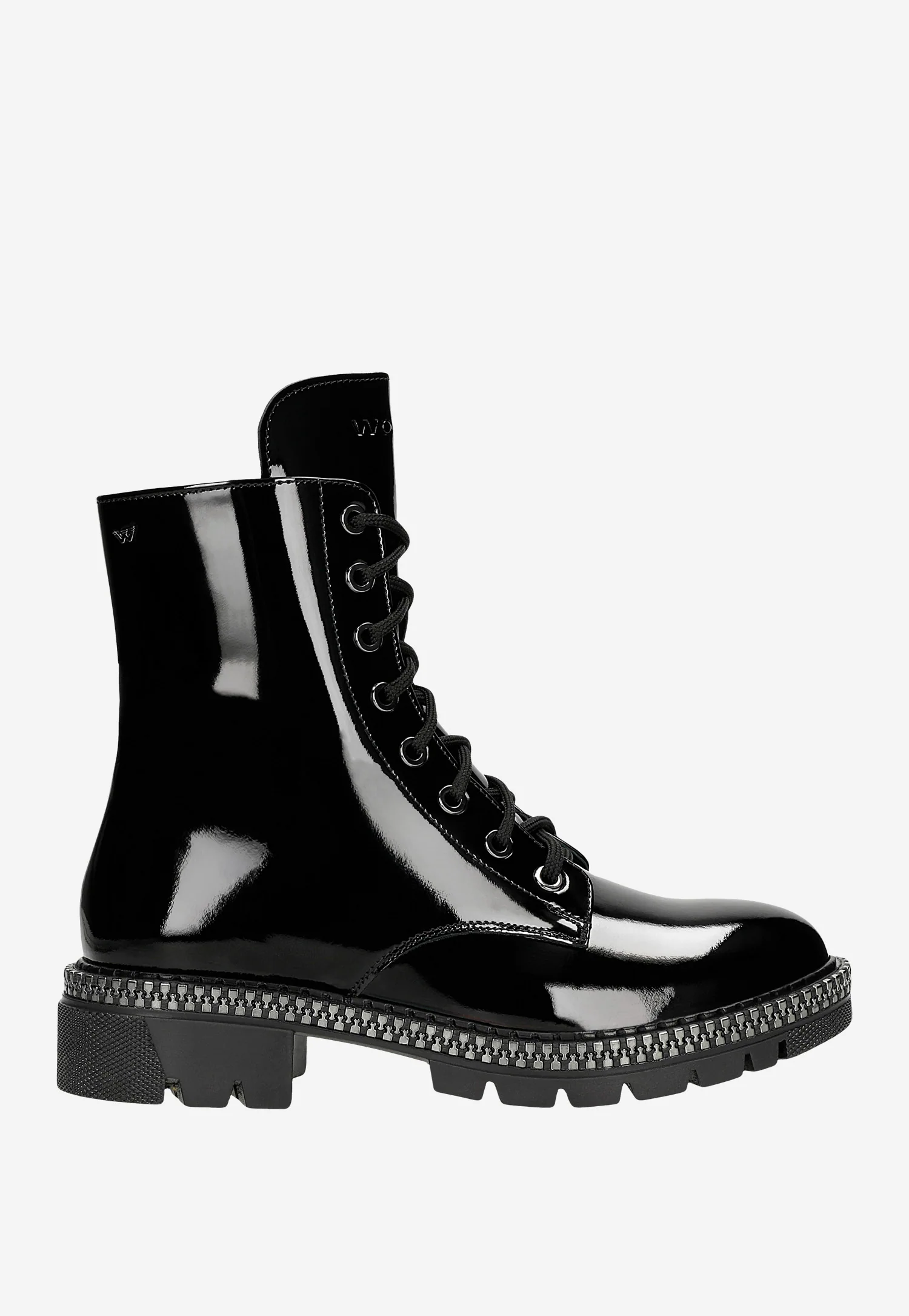 Czarne lakierowane trzewiki damskie z ozdobioną podeszwą