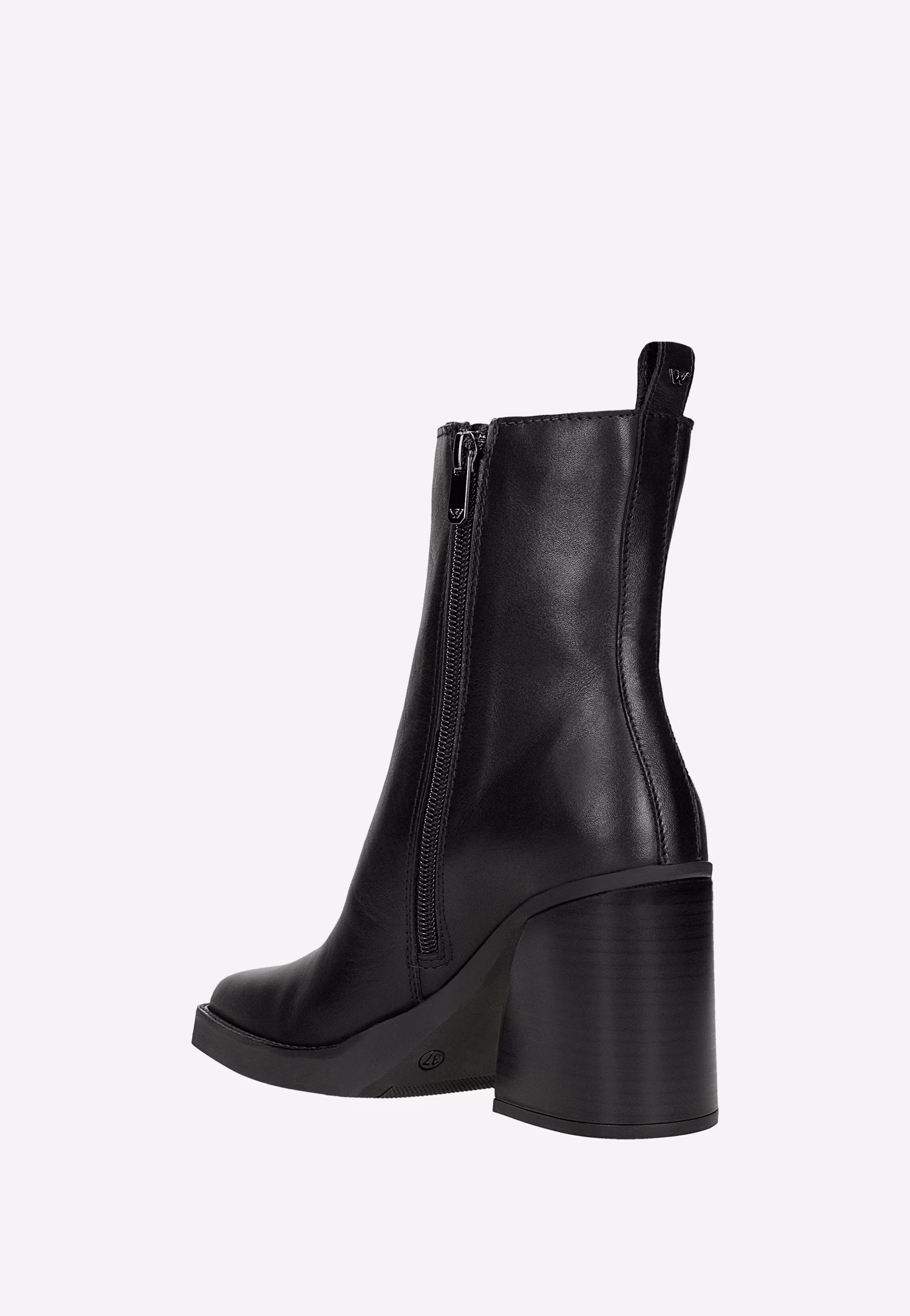 Czarne skórzane botki damskie ze ściętym obcasem