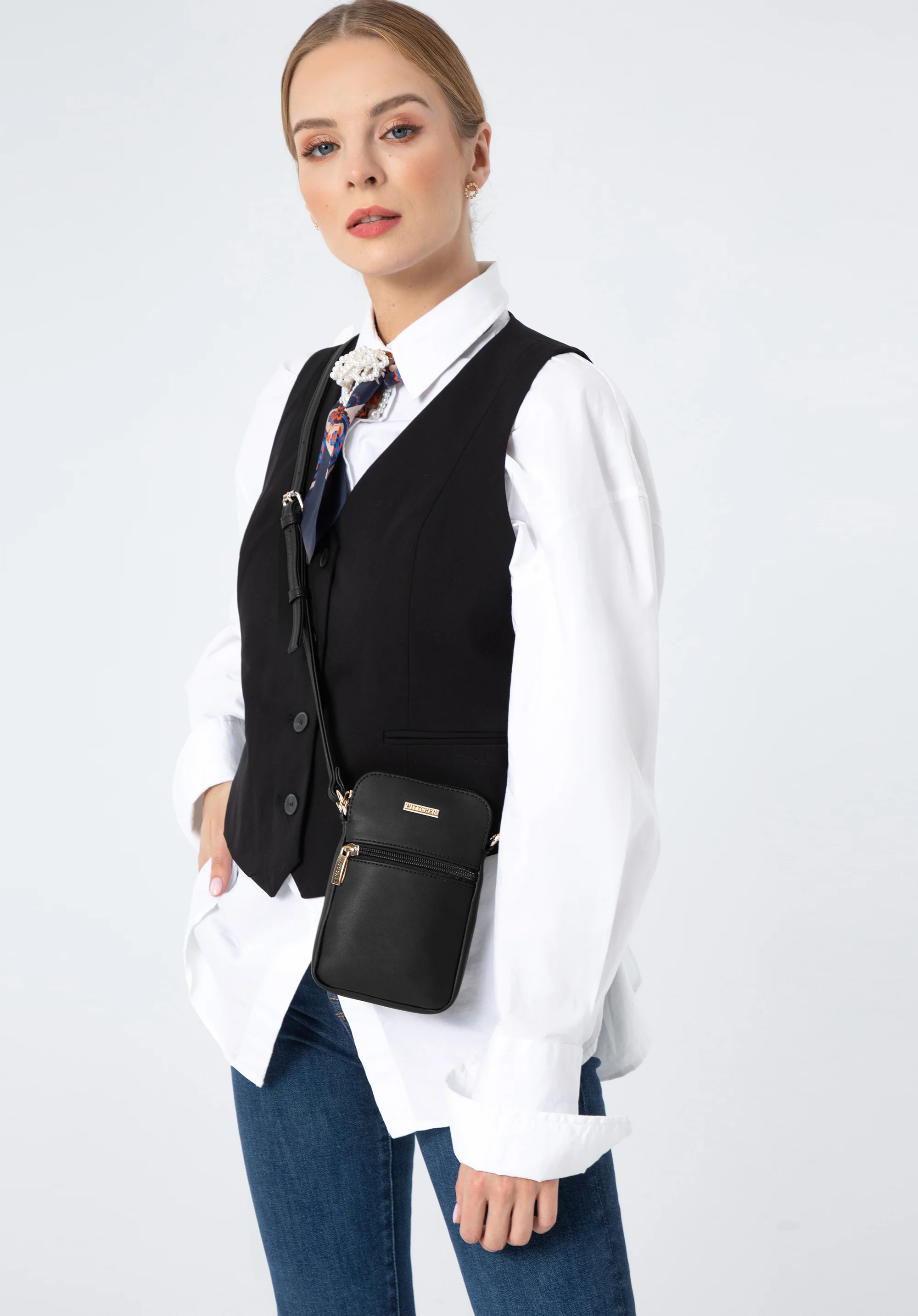 Minitorebka z miękkiej ekoskóry prosta