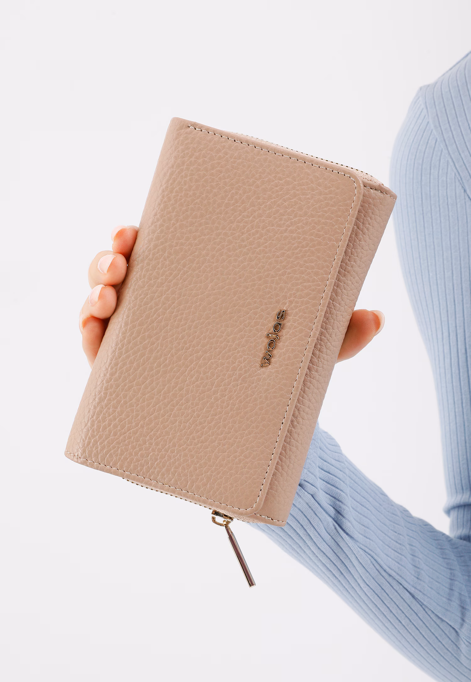 Skórzany portfel damski różowy