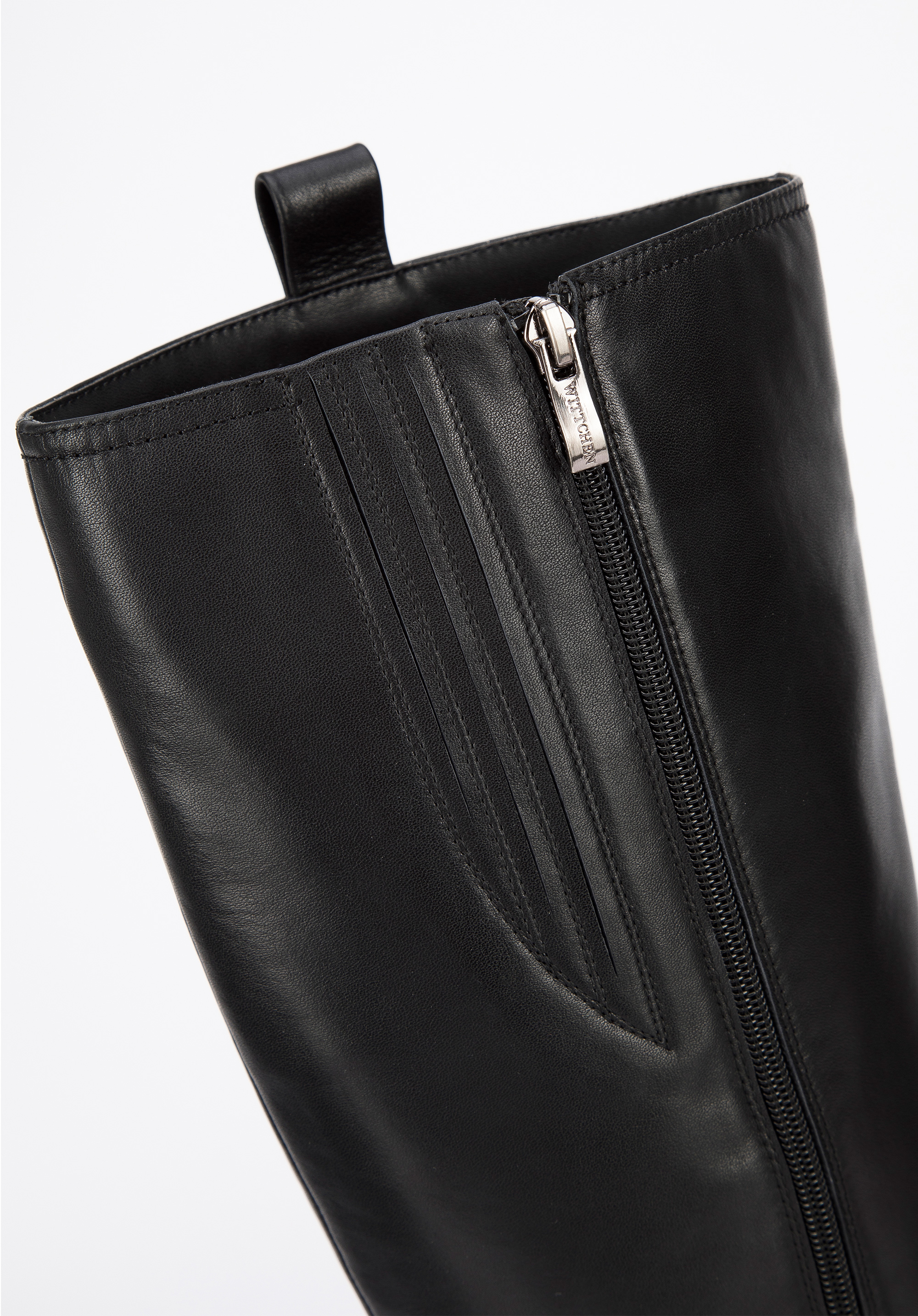 Damskie kozaki ze skóry na grubej podeszwie