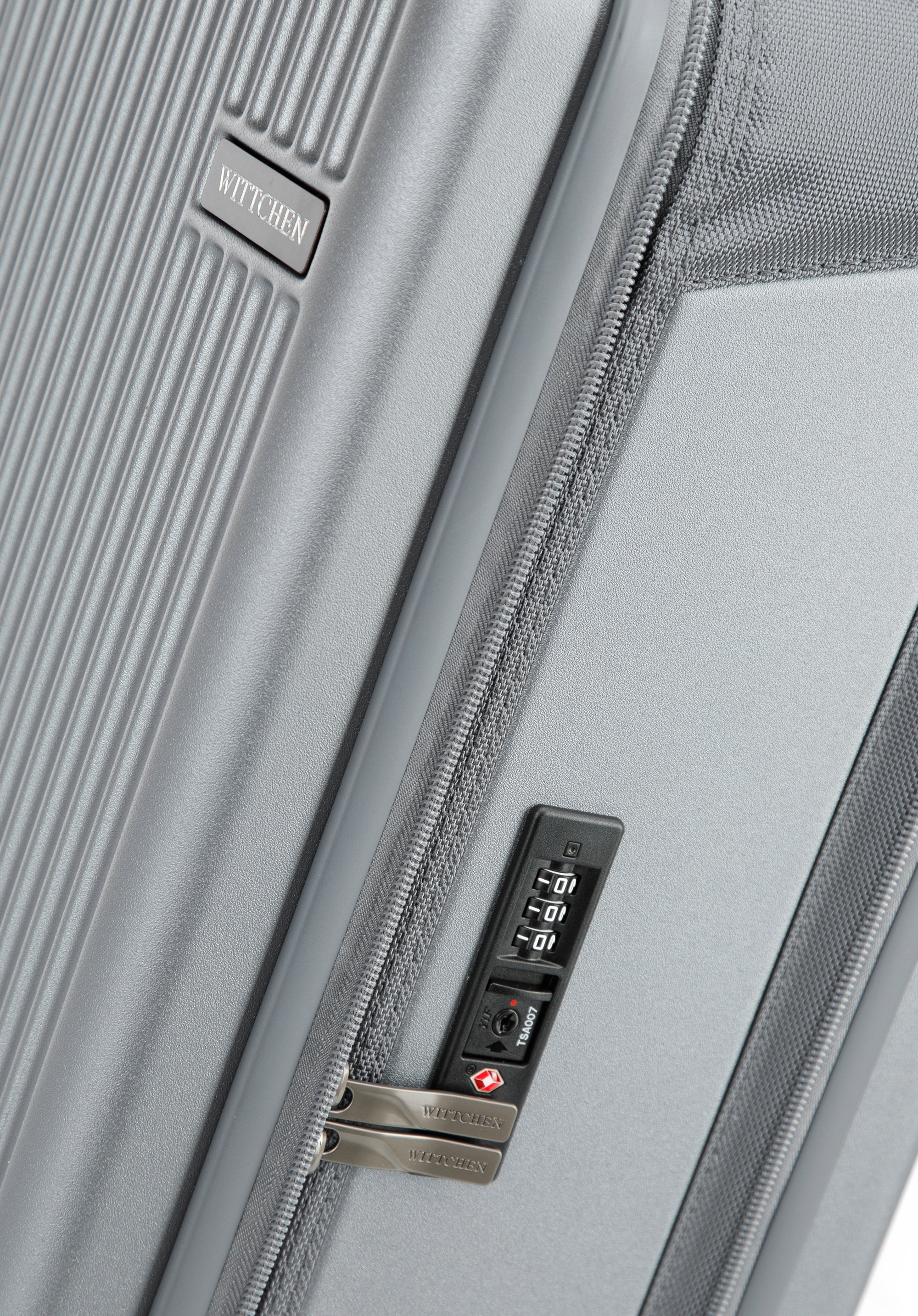 Walizka kabinowa z polikarbonu poszerzana