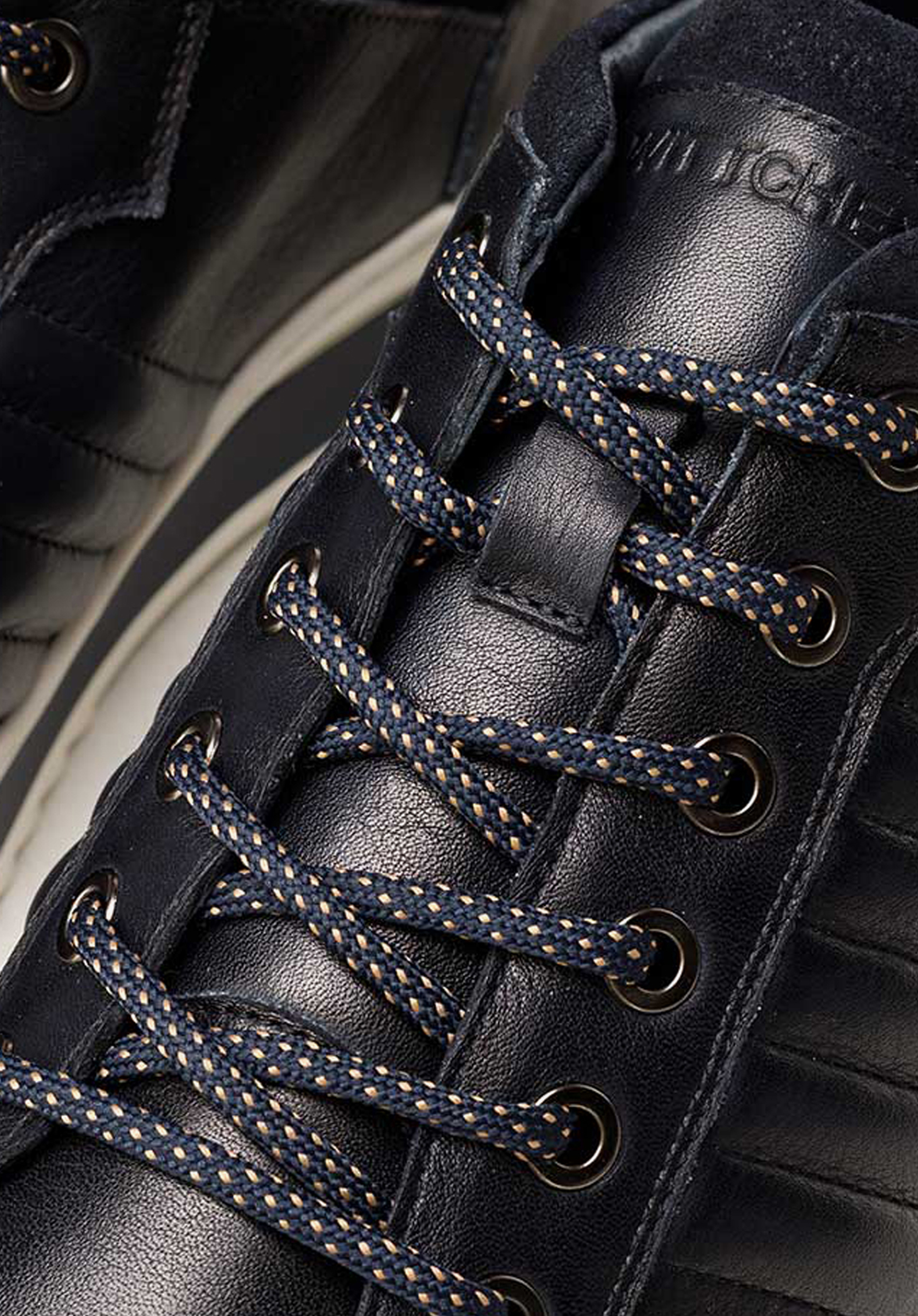 Męskie sneakersy skórzane na grubej podeszwie