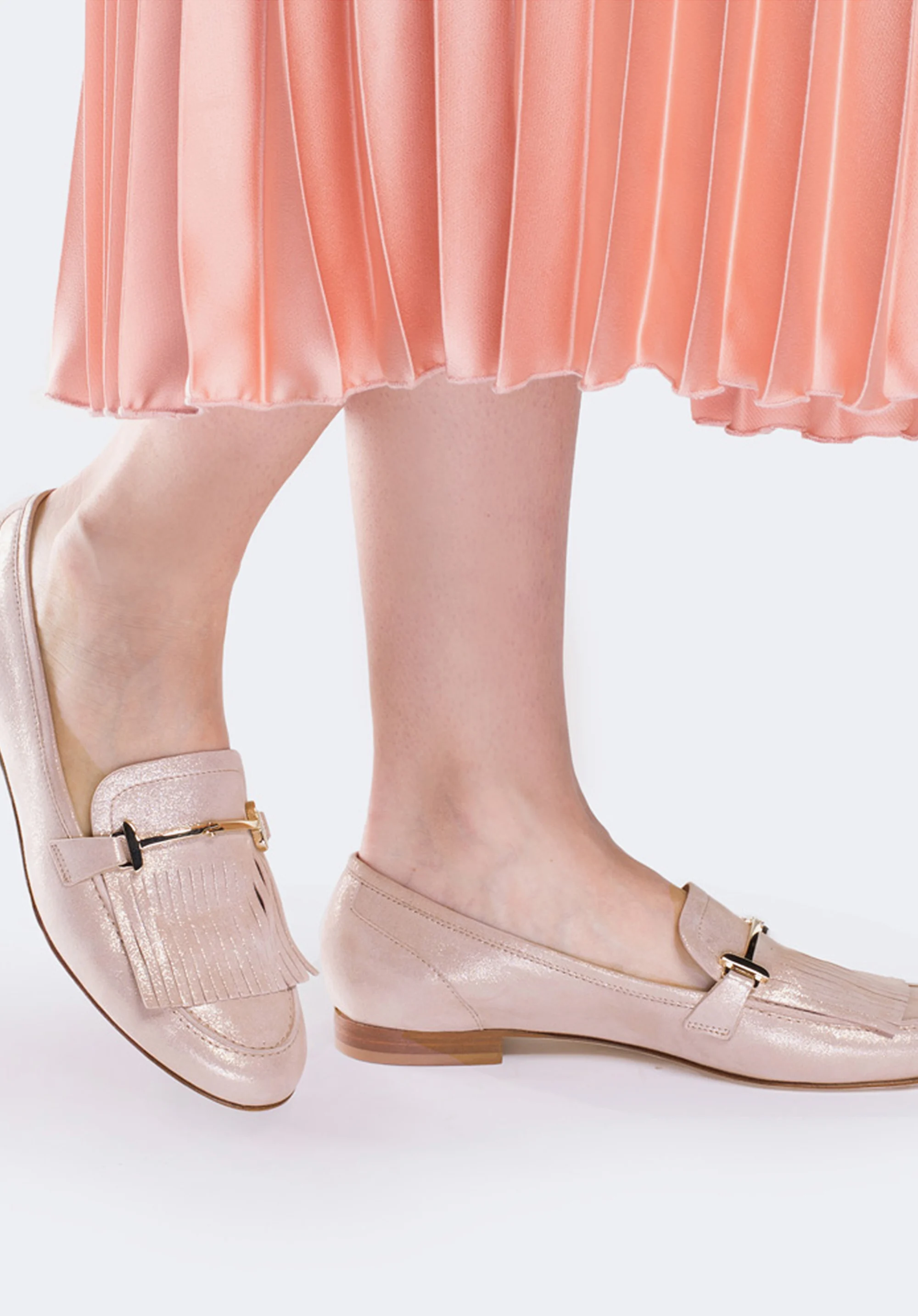 Damskie mokasyny nubukowe z frędzlami