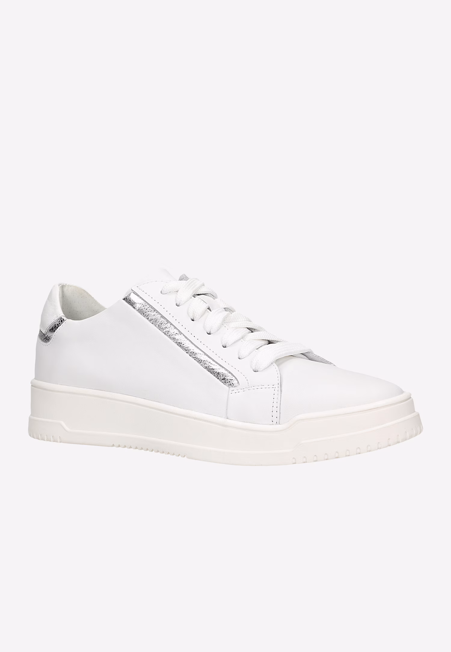 Białe trampki damskie z ozdobnymi srebrnymi elementami