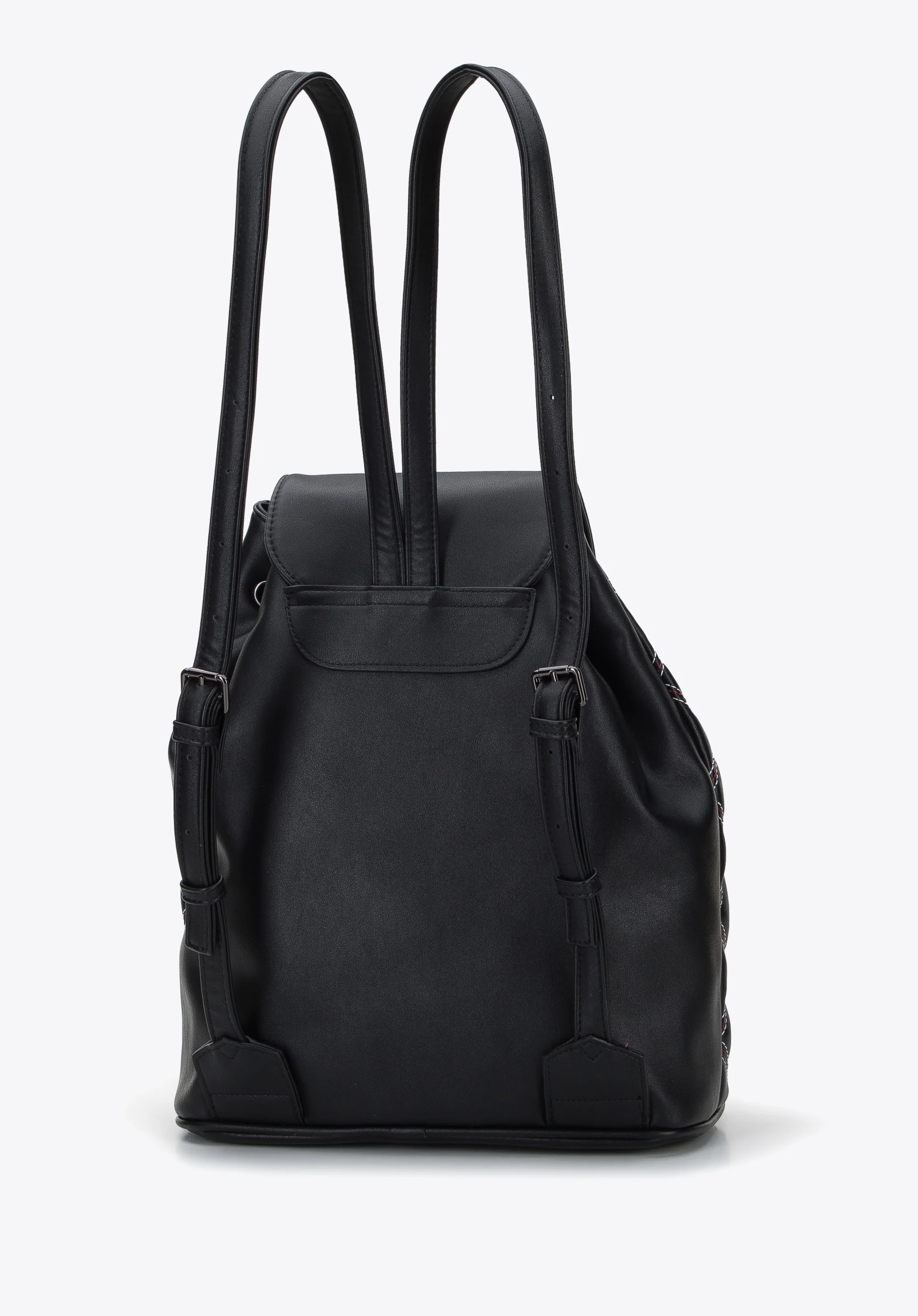 Damski plecak worek pikowany z nitami i ozdobnymi przeszyciami