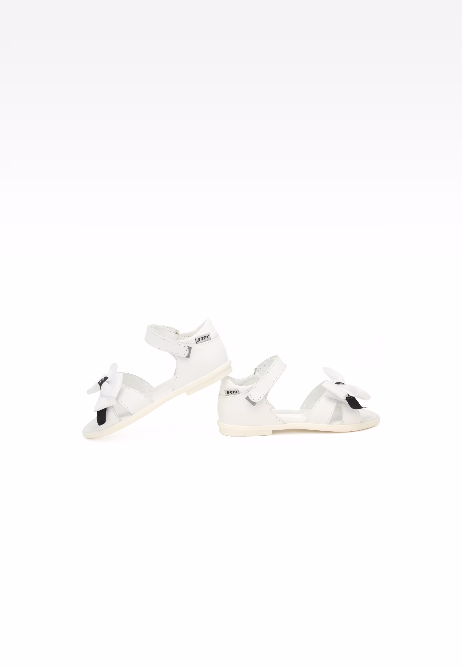 Sandały BARTEK 19041001, dla dziewcząt, biały