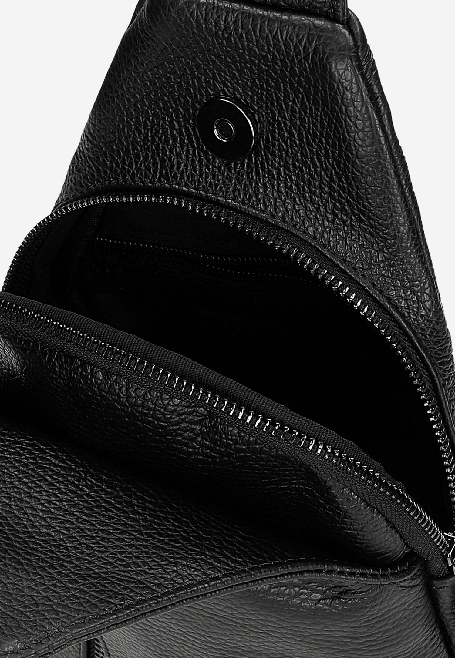 Czarna skórzana nerka męska