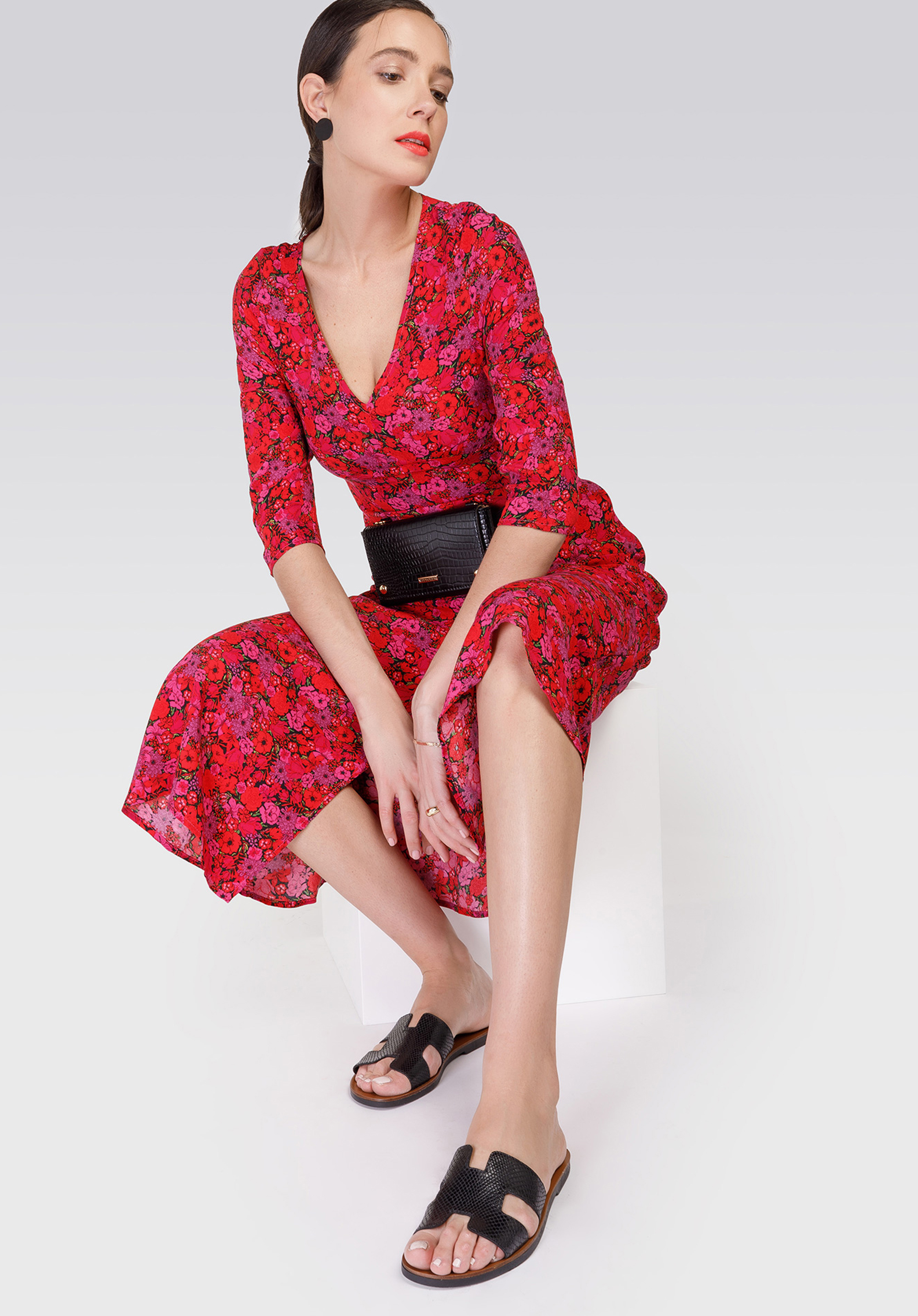 Damskie klapki skórzane z przodem w literę H