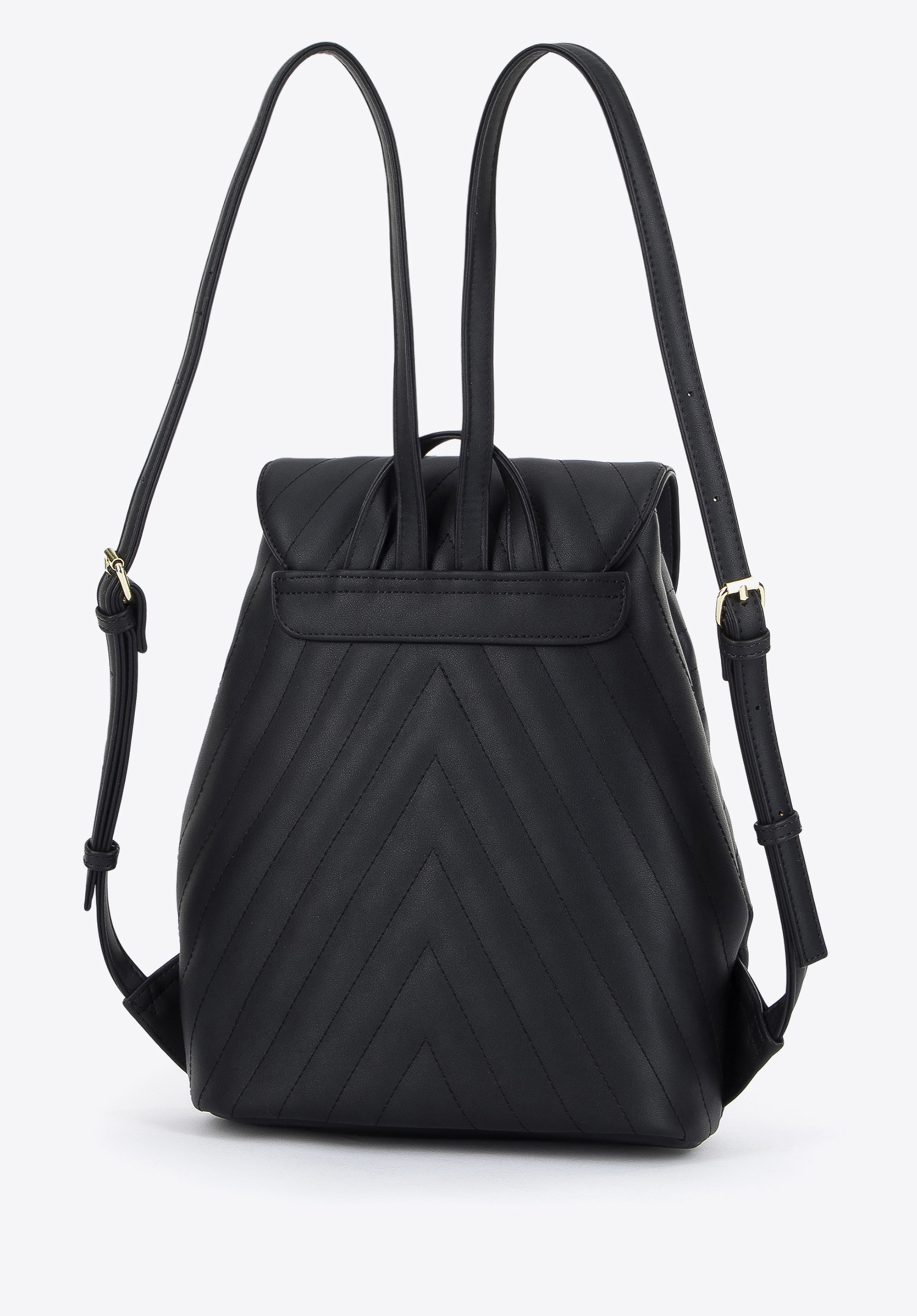 Damski plecak z pikowanej ekoskóry