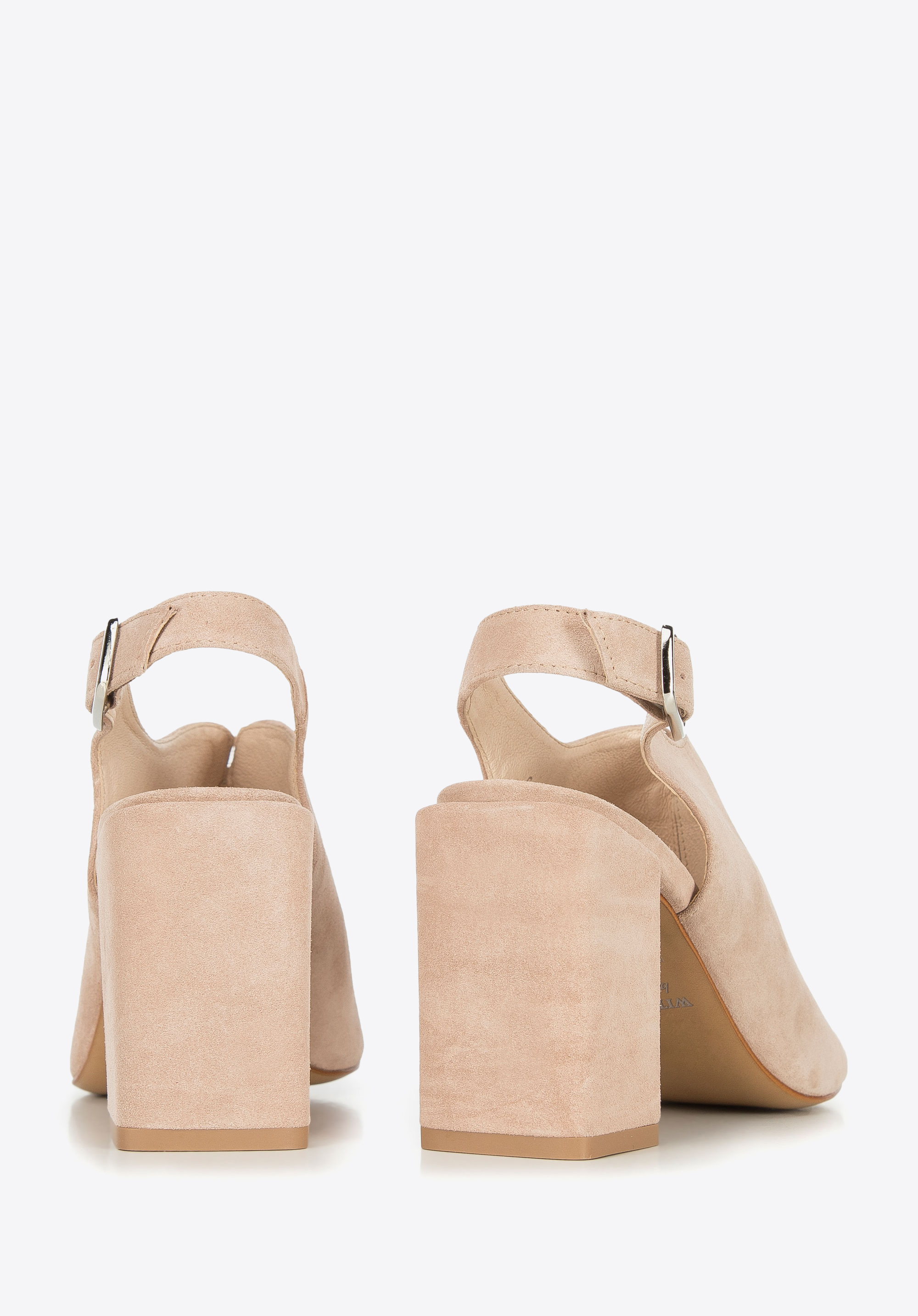 Damskie sandały zamszowe zabudowane