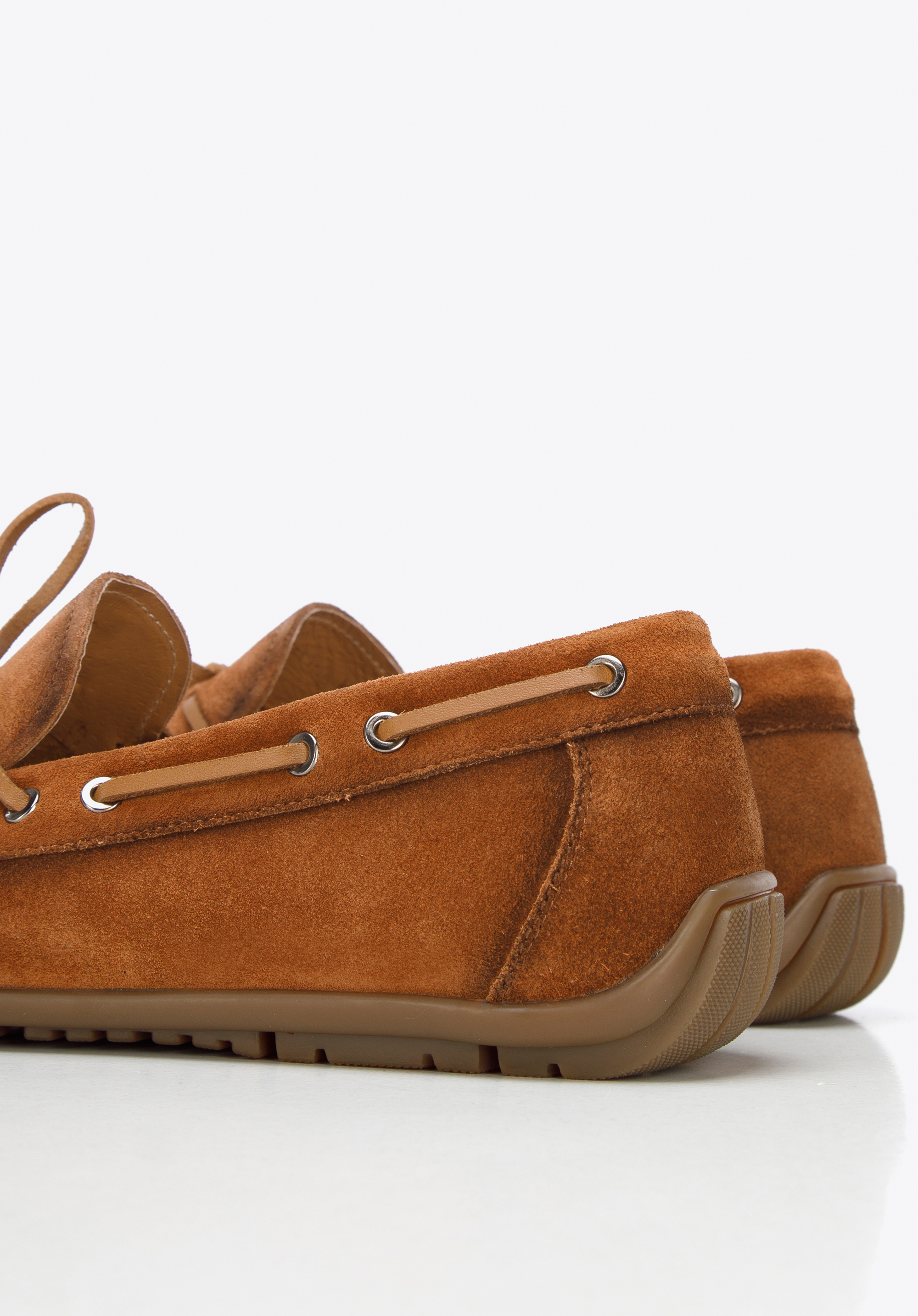 Męskie mokasyny zamszowe samochodowe z rzemykiem