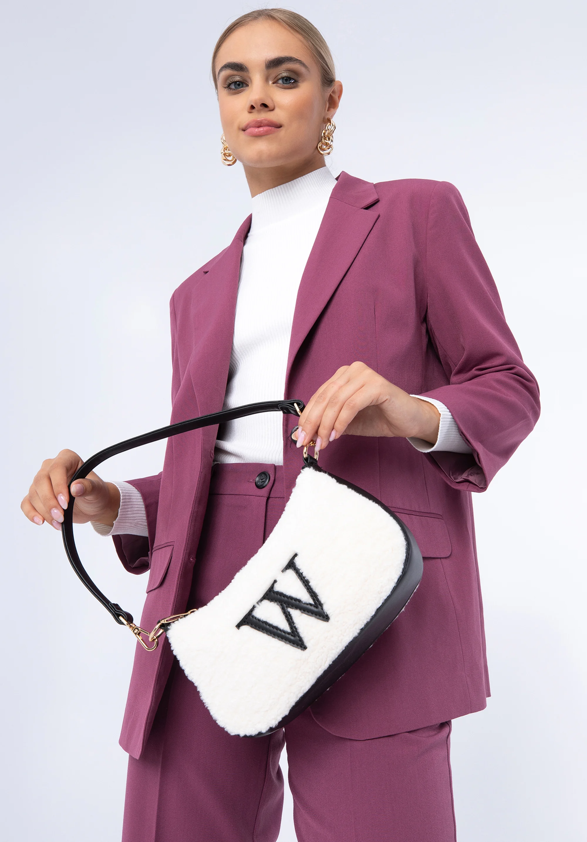 Torebka bagietka ze sztucznym futerkiem mała