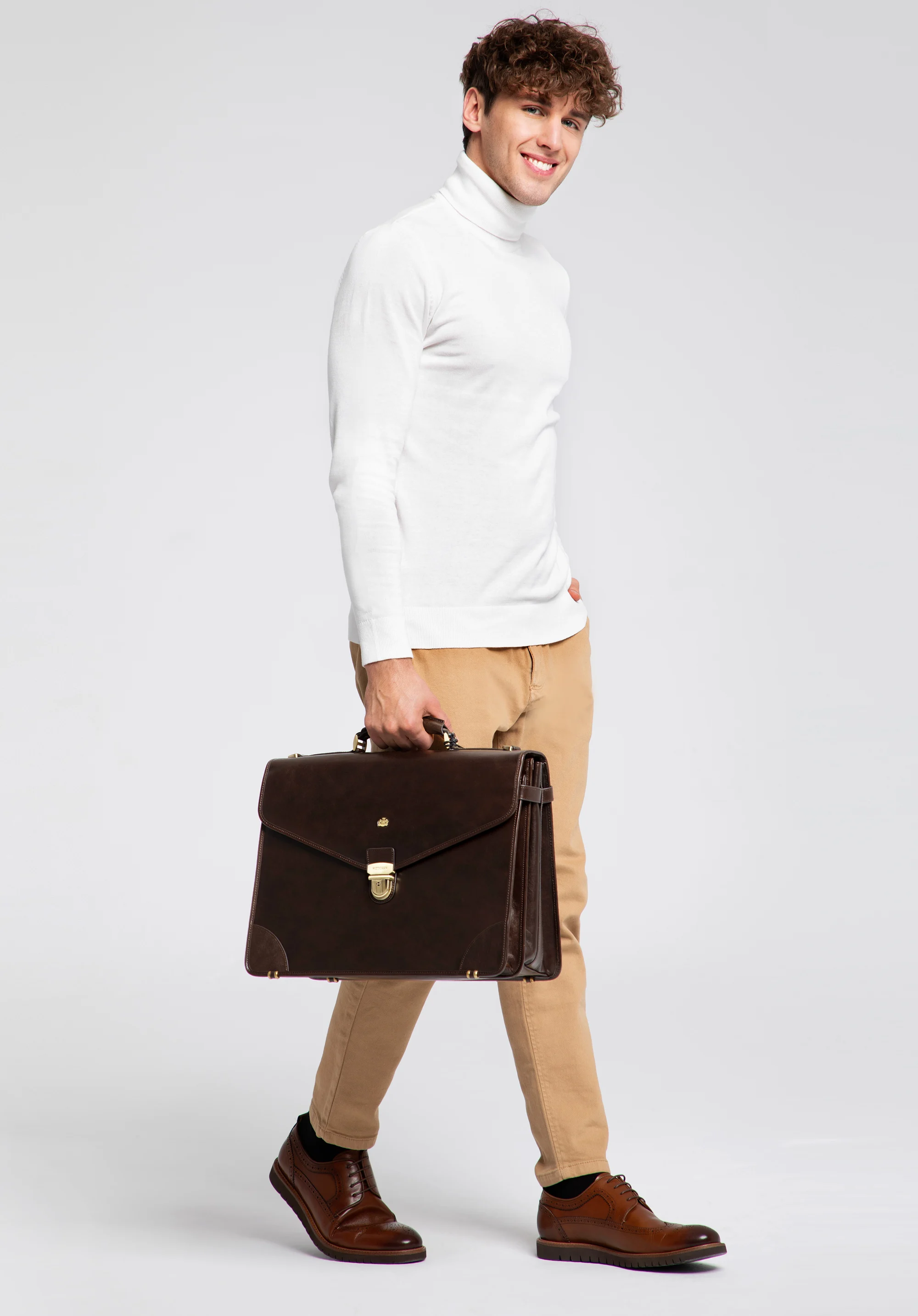 Teczka skórzana z trójkątną klapą