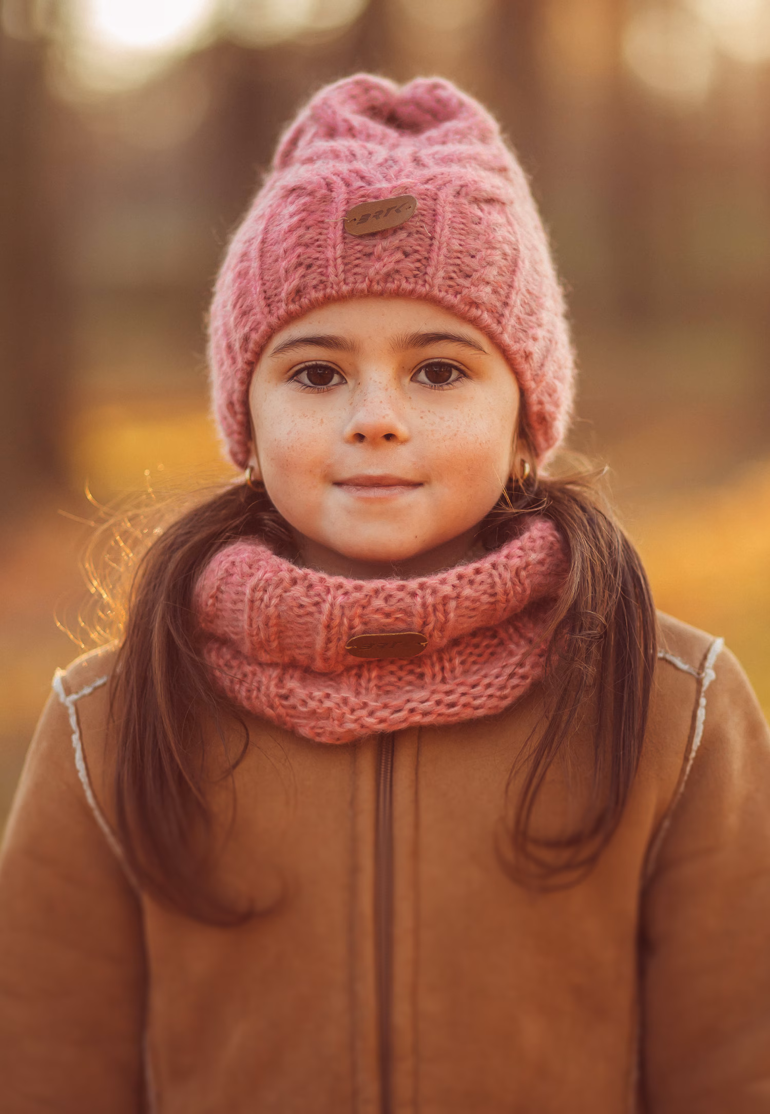 Zimowy zestaw BARTEK z wełny merino 85604-80, czapka + komin