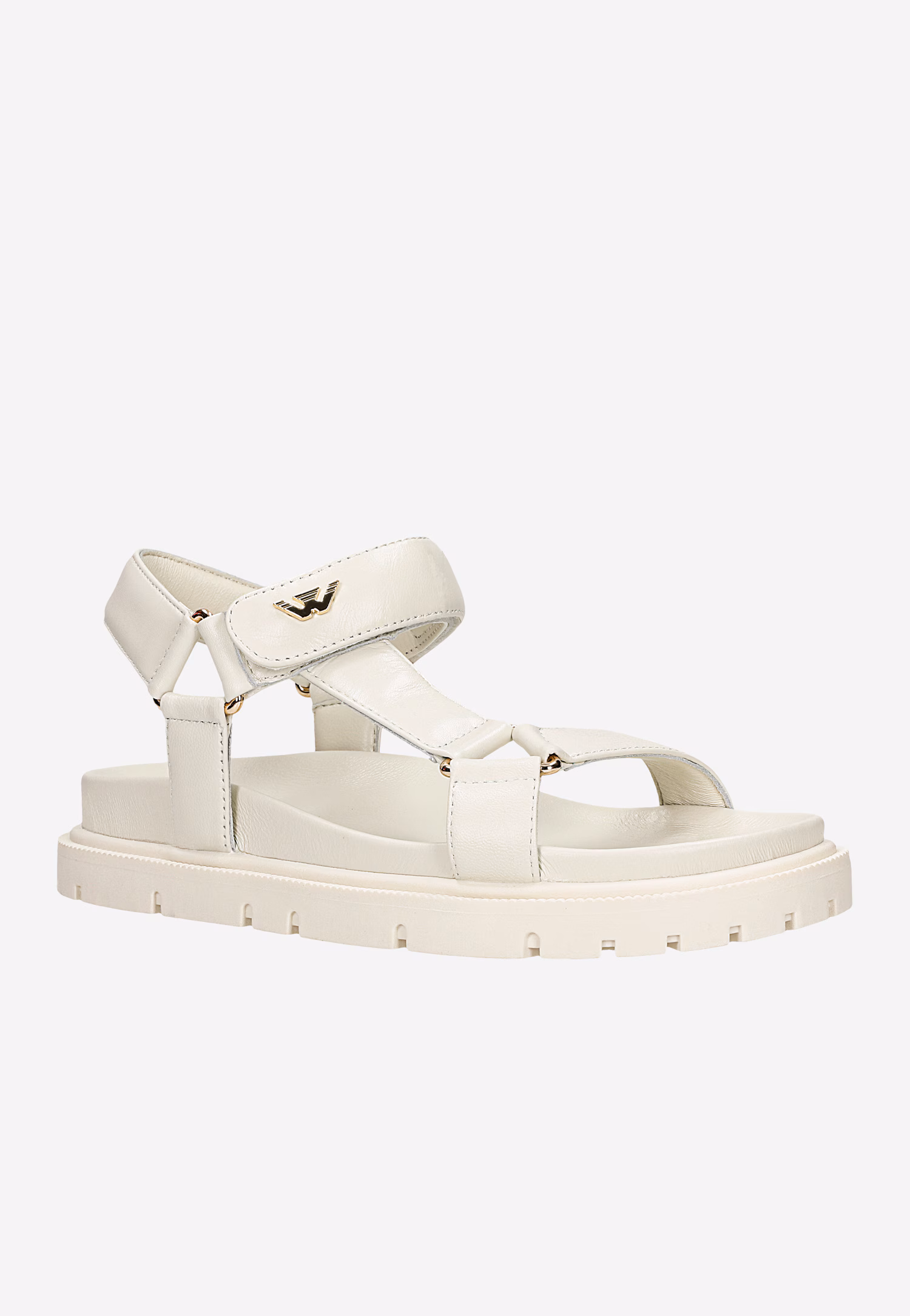 Jasnobeżowe skórzane sandały damskie ze złotymi elementami