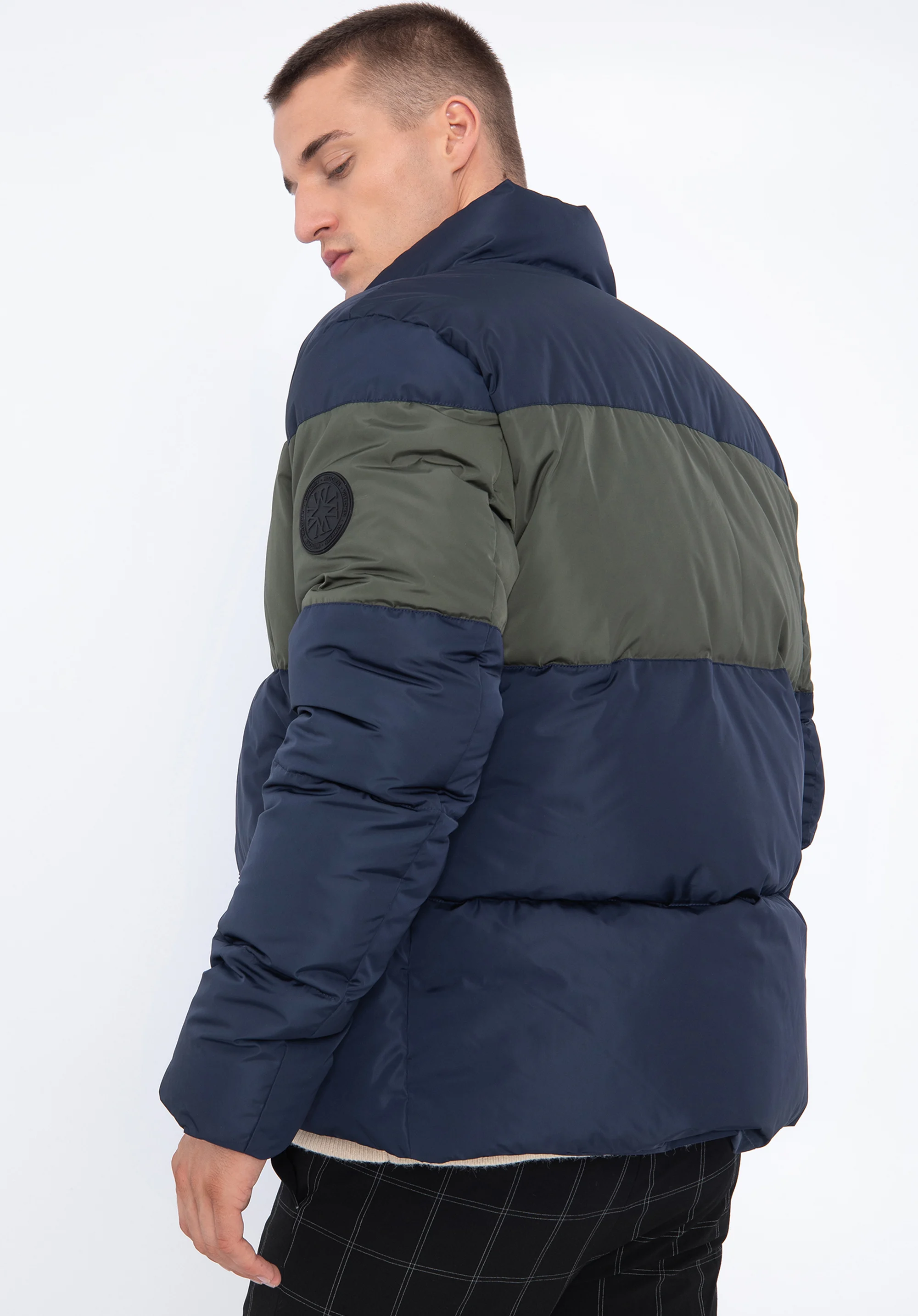 Męska kurtka pikowana prosta