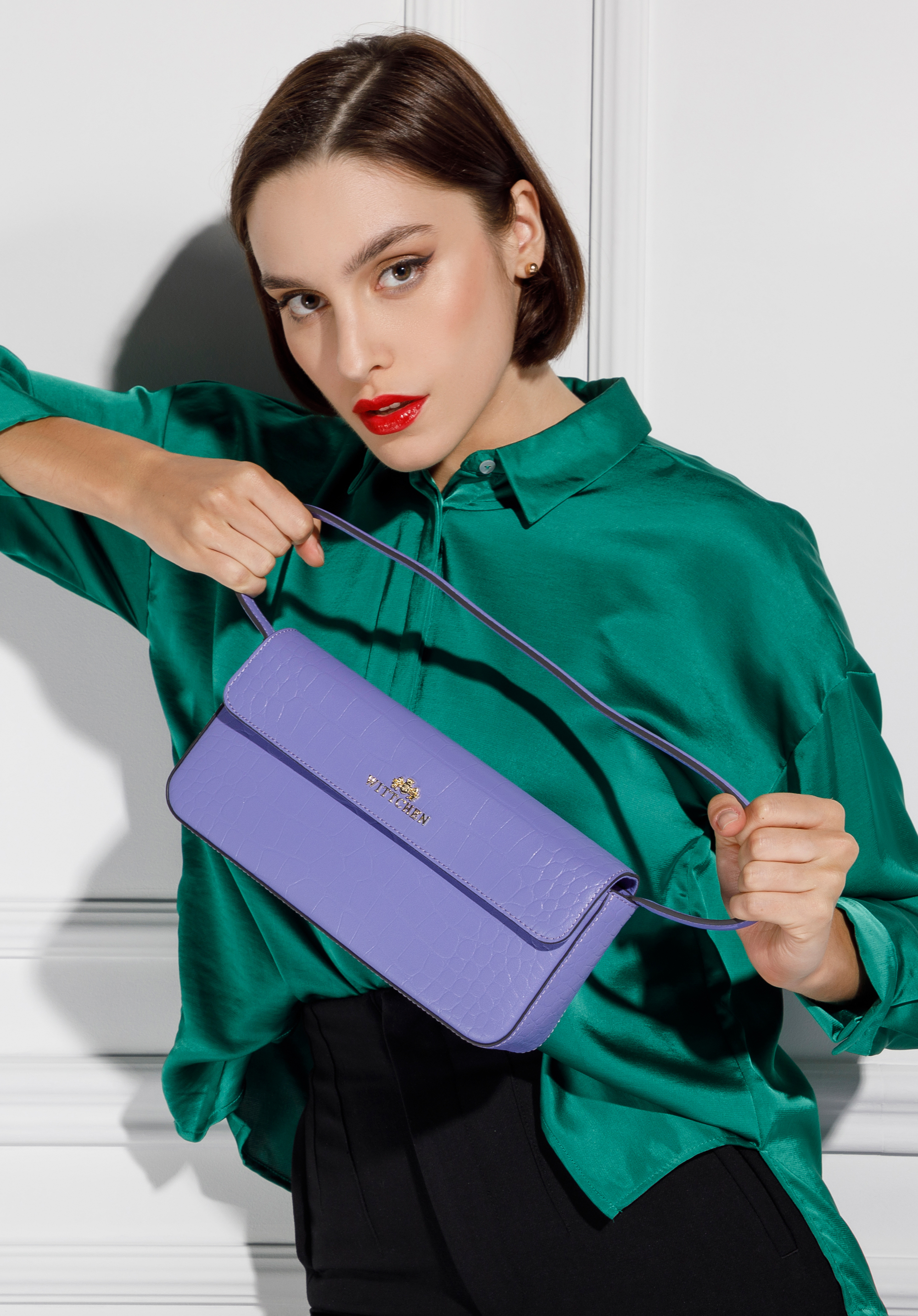 Torebka bagietka ze skóry o fakturze croco podłużna