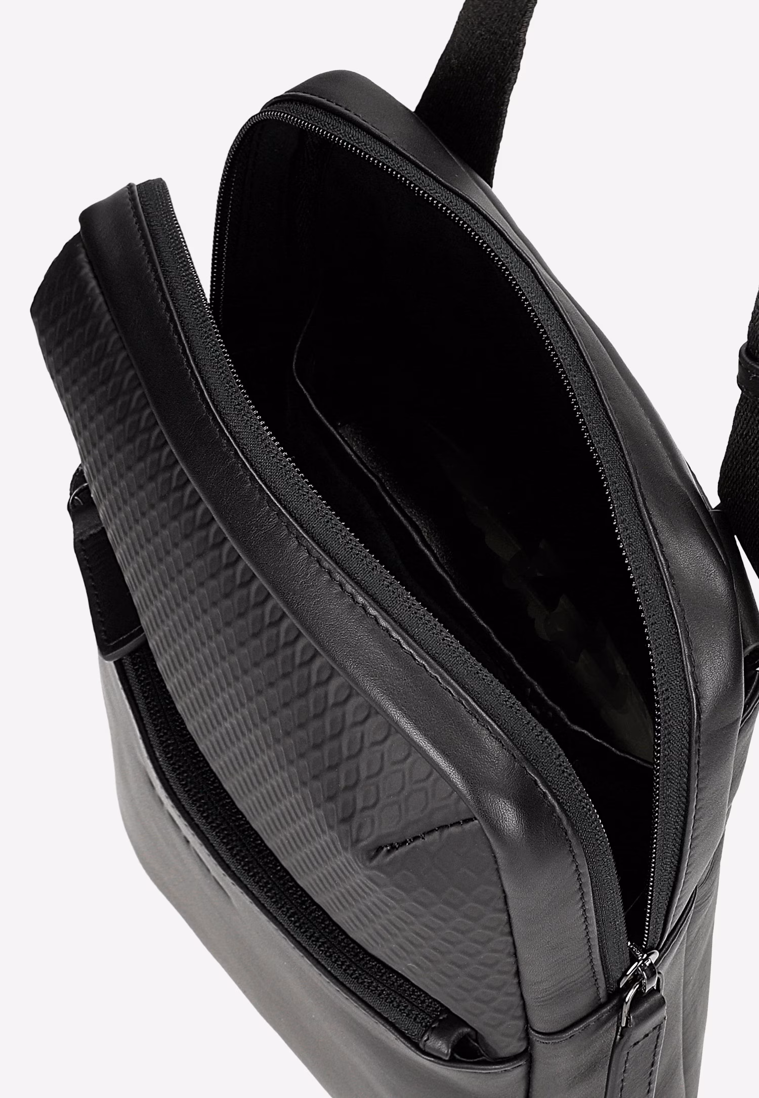 Mała czarna torba męska na ramię