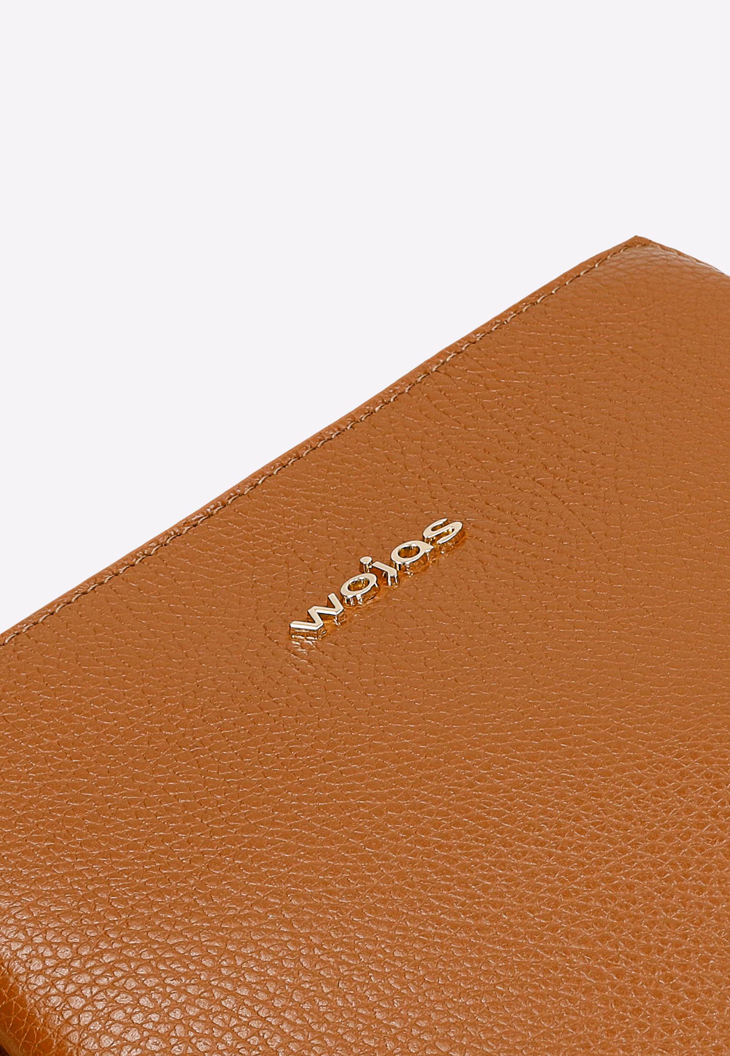 Skórzany jasnobrązowy kuferek damski