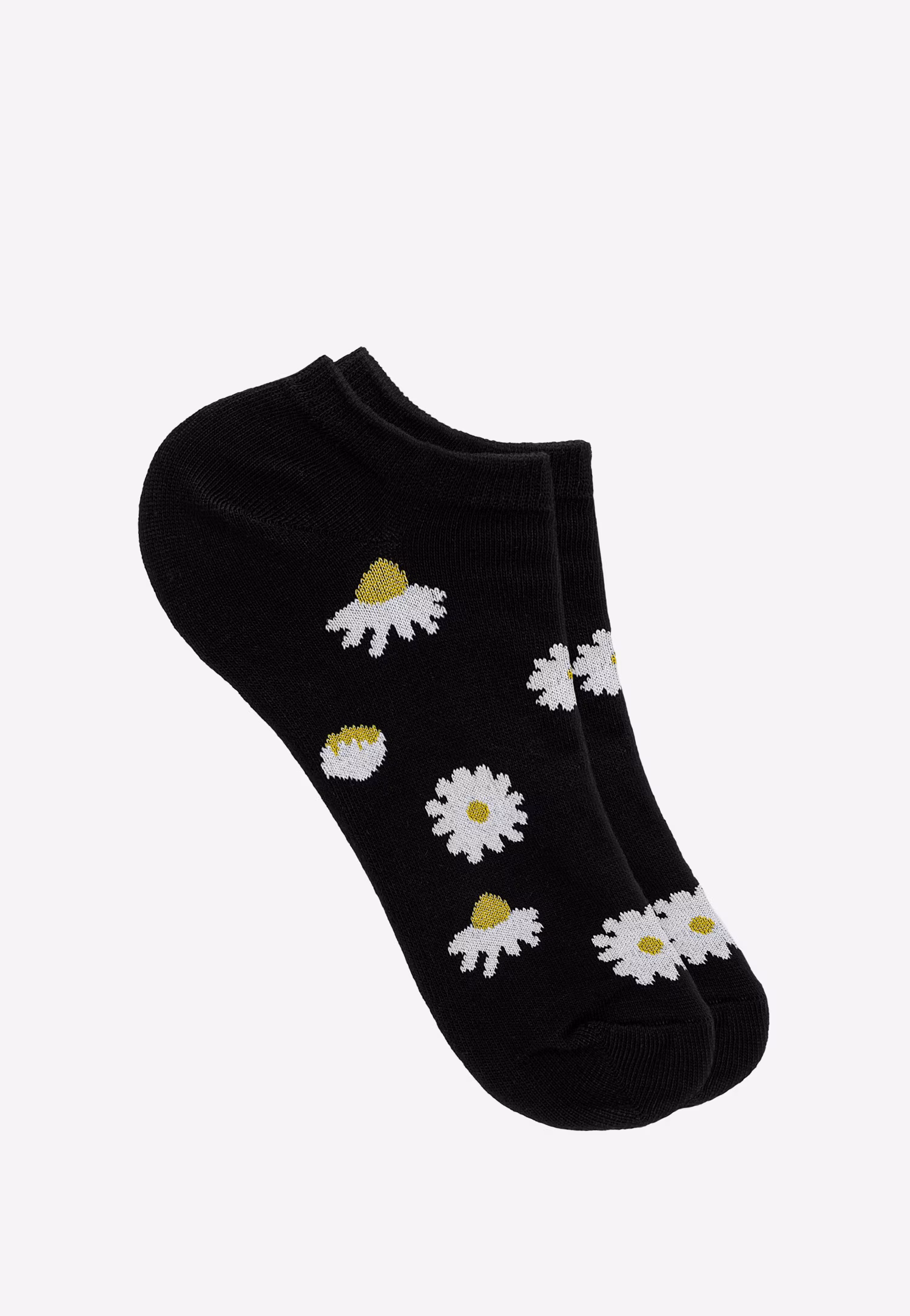 Czarne stopki z motywem w kwiaty