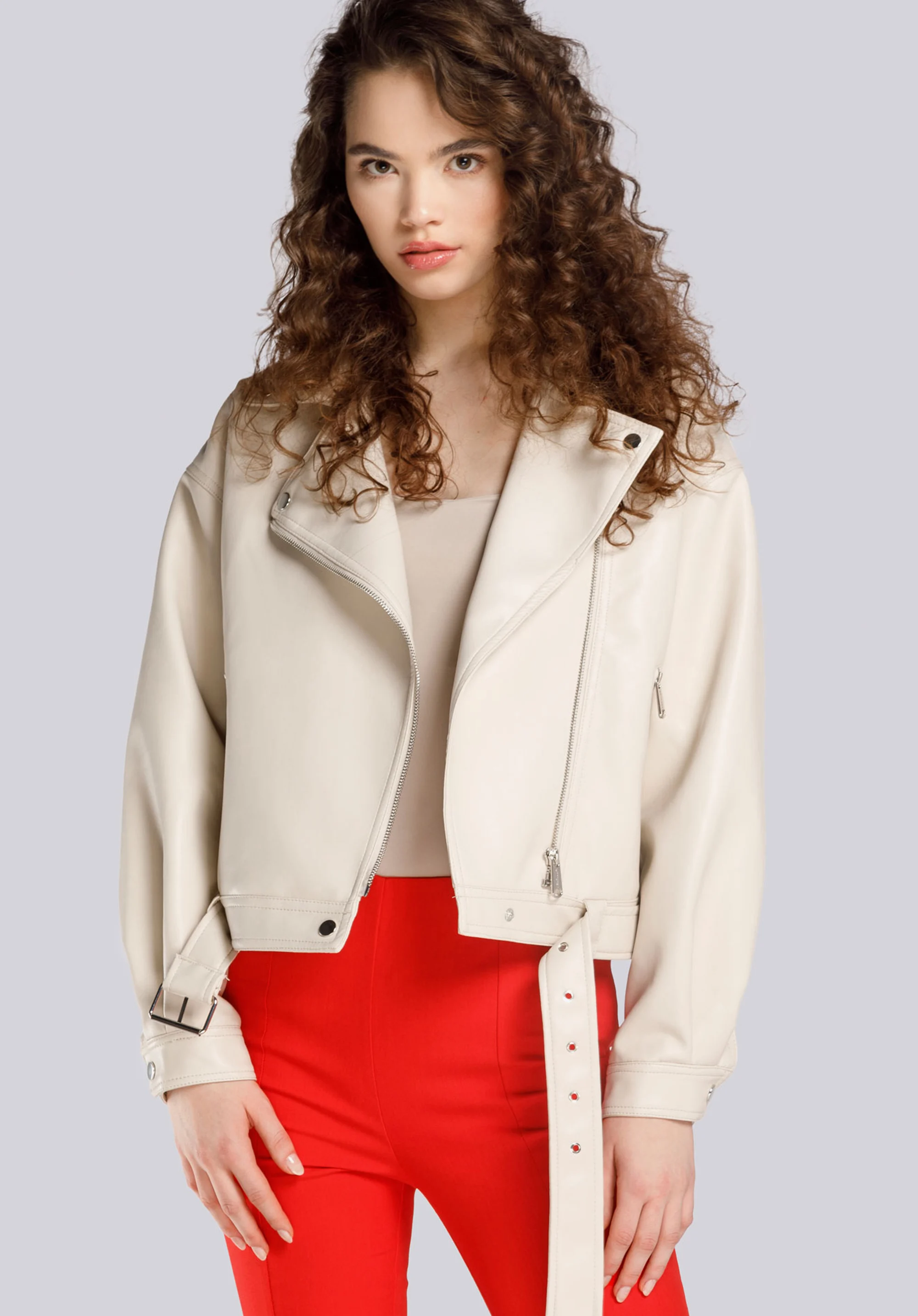 Damska ramoneska oversize z paskiem