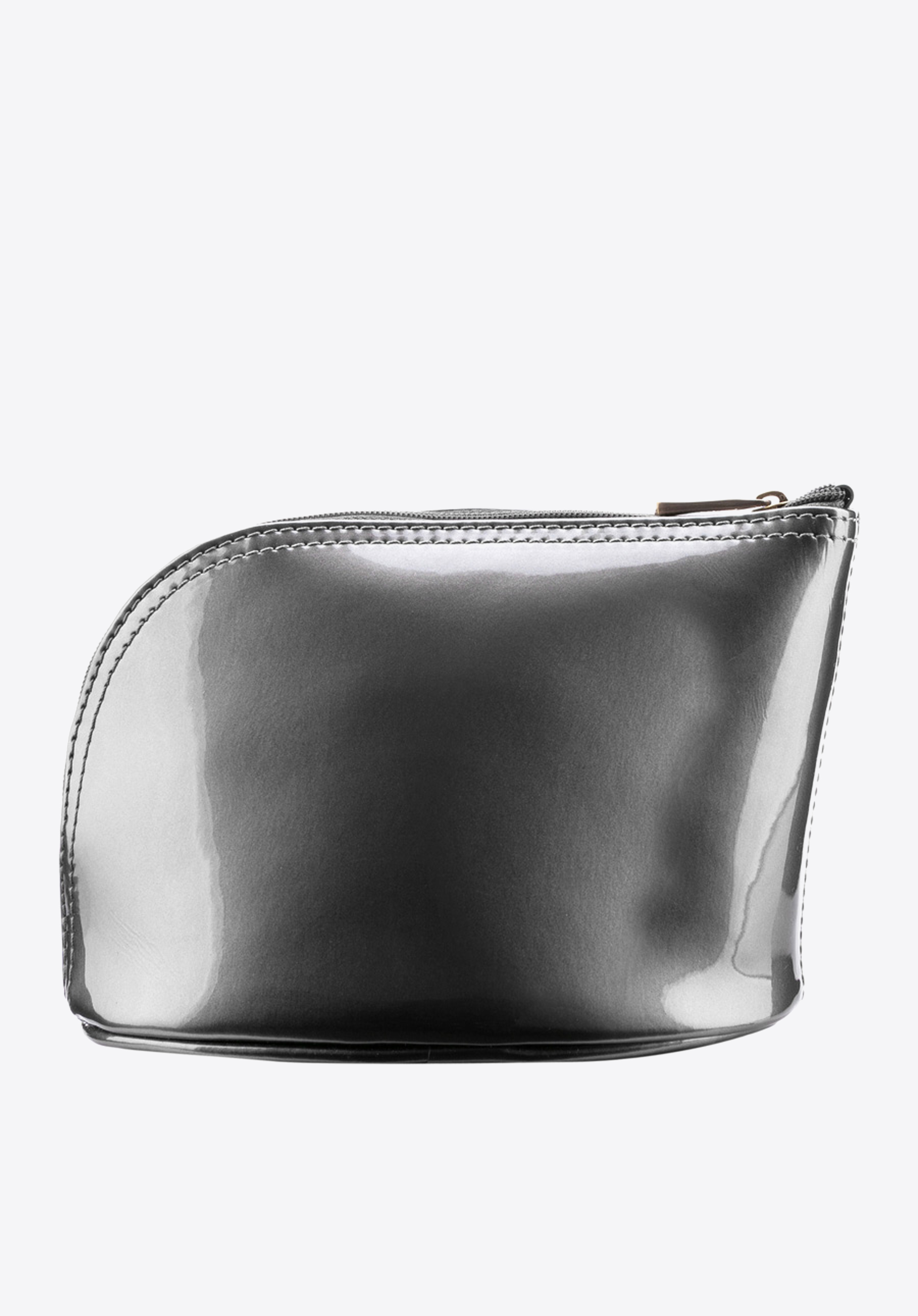 Kosmetyczka skórzana lakierowana wygięta