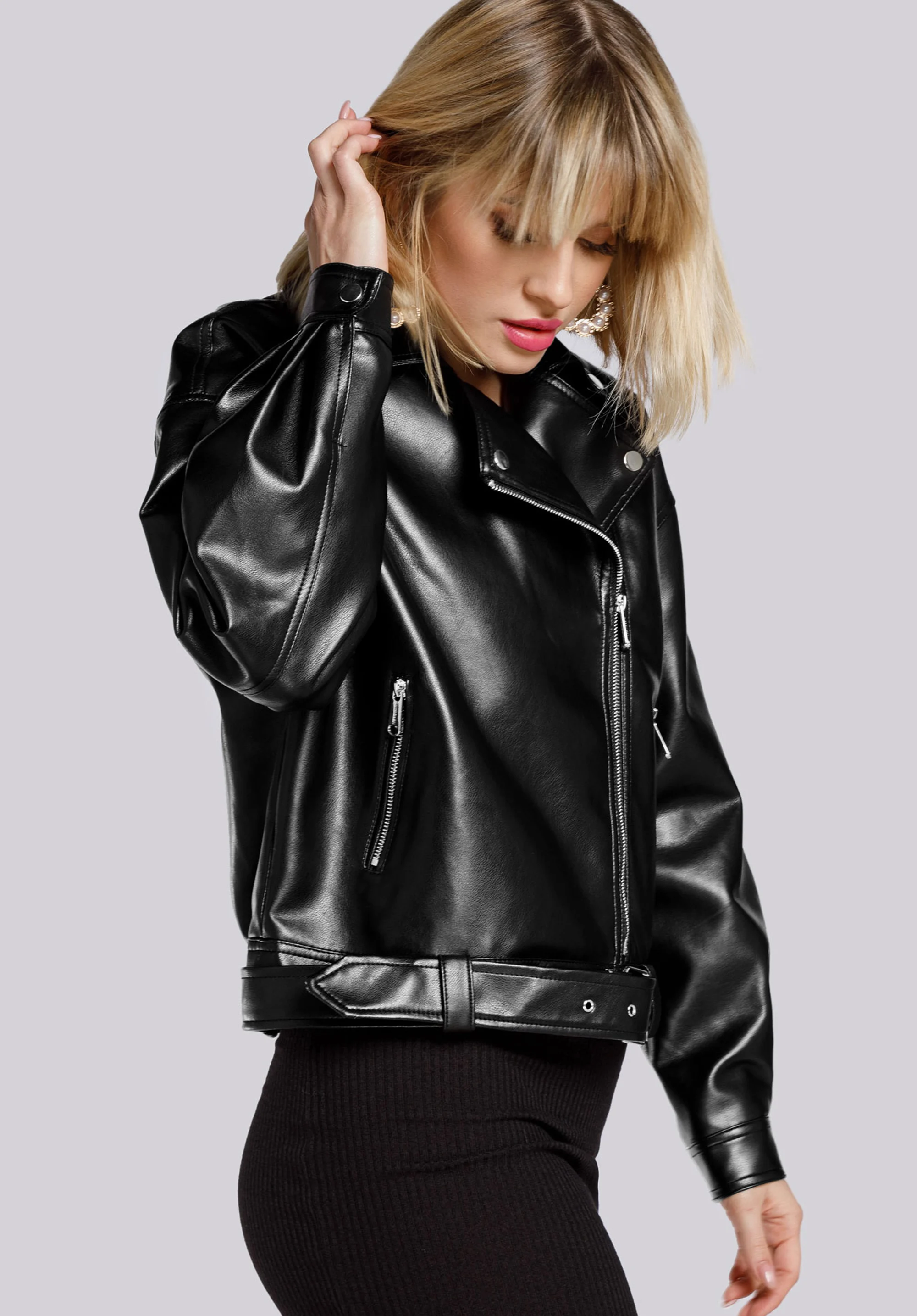 Damska ramoneska oversize z paskiem