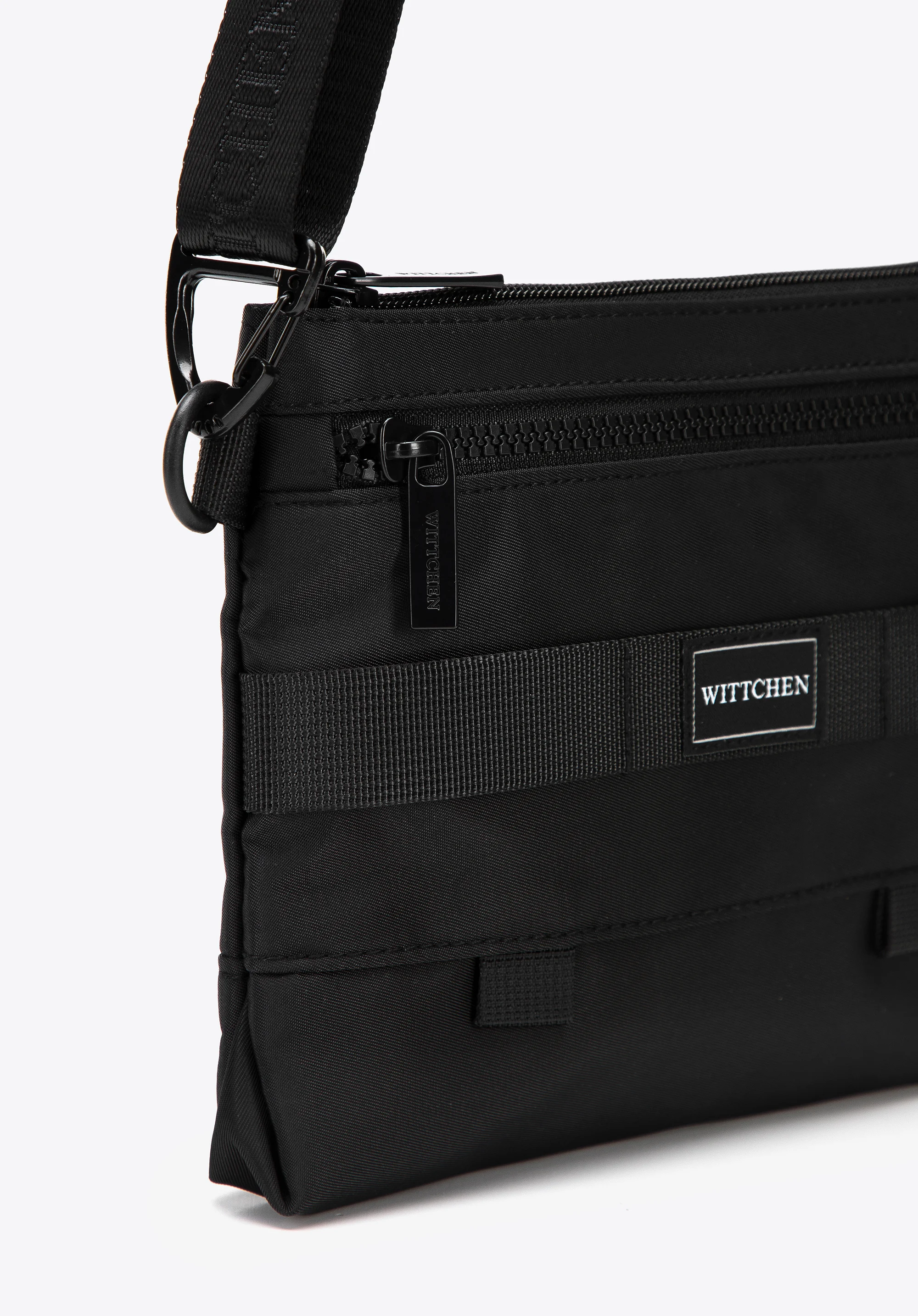 Męska saszetka z paskiem z przodu