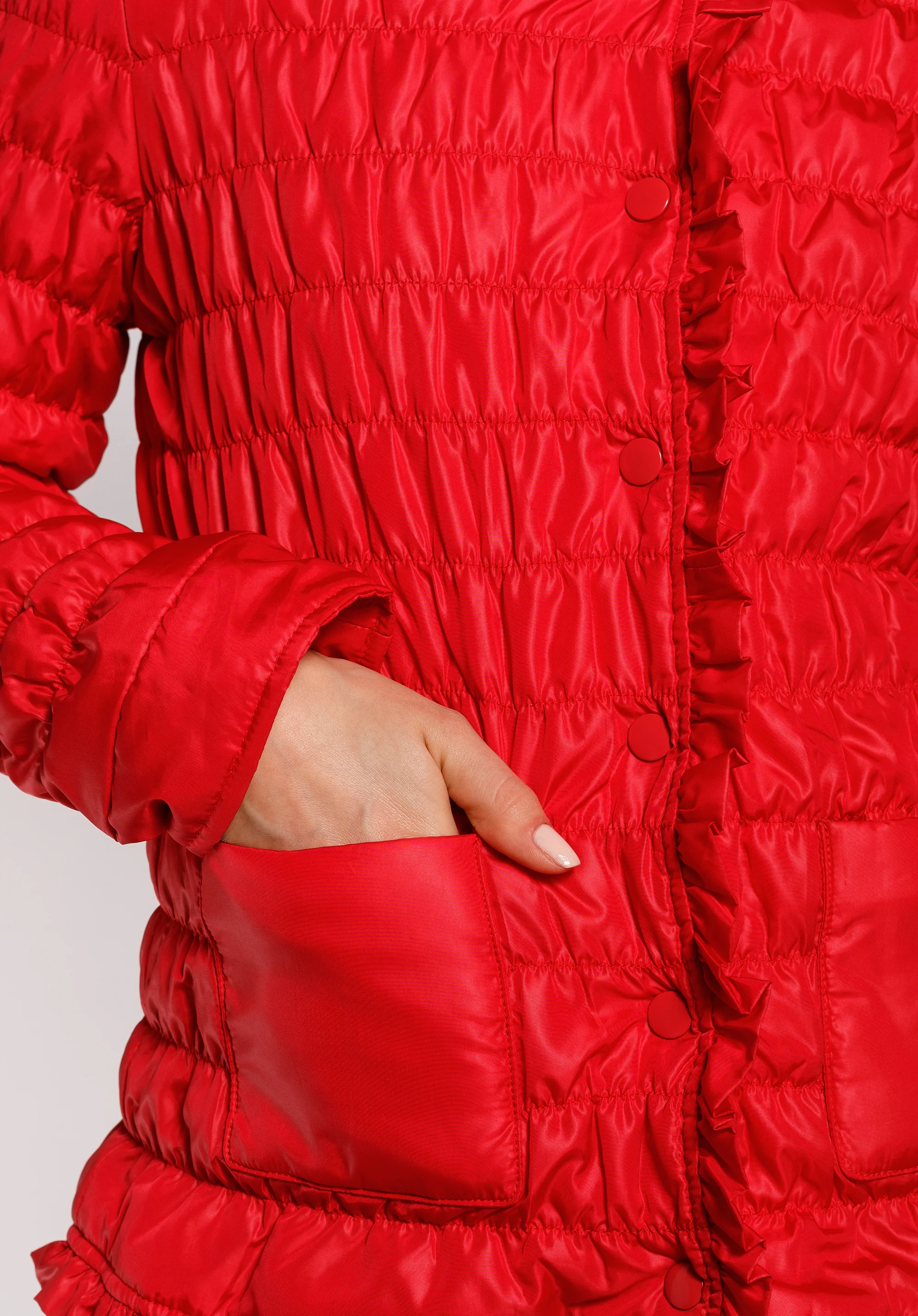 Damska kurtka pikowana i marszczona