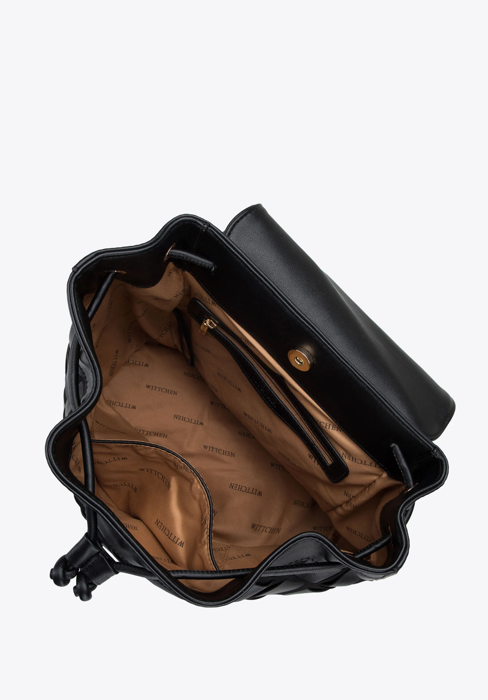 Damski plecak z plecionką na przodzie