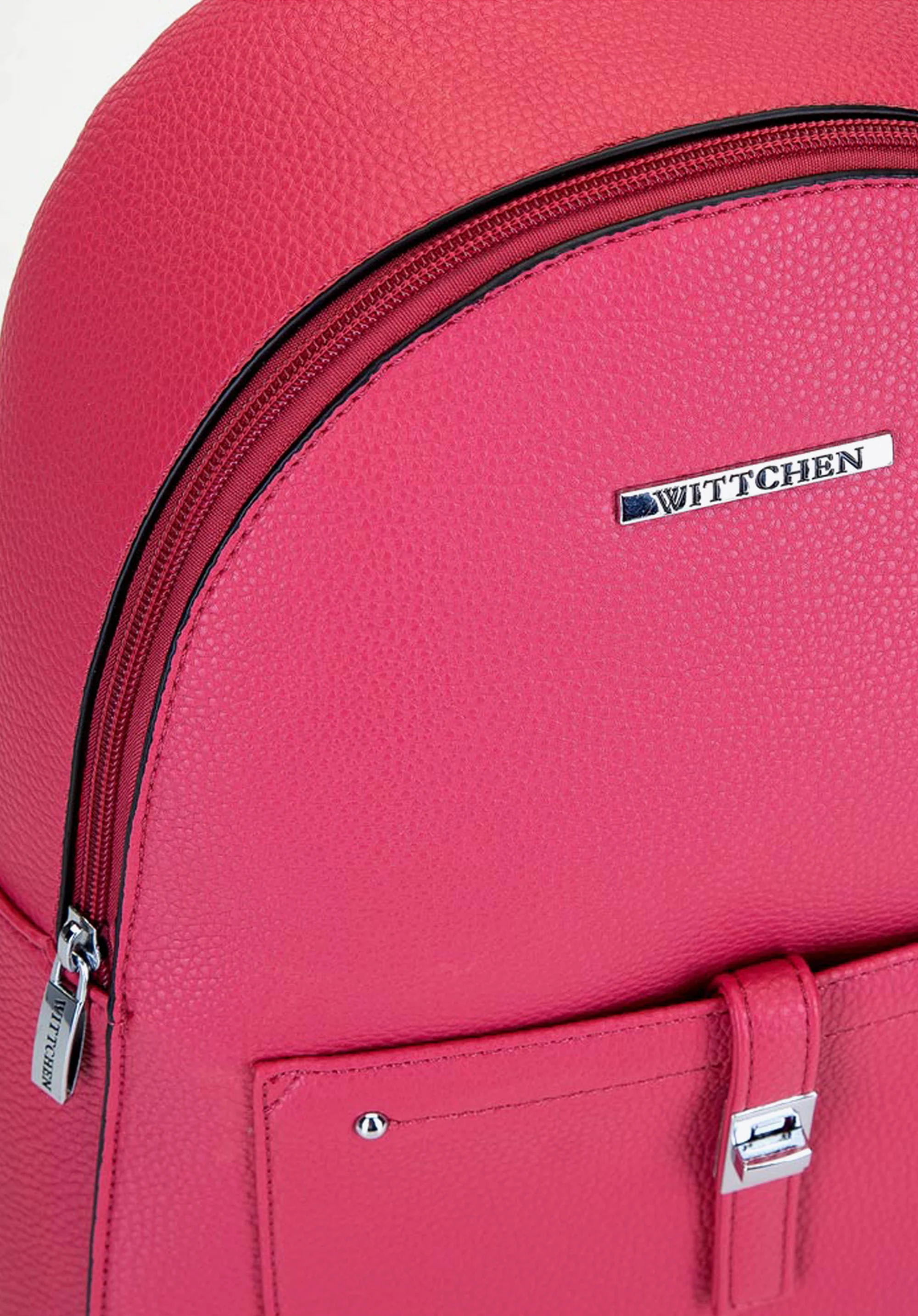 Damski plecak z kieszenią z przodu