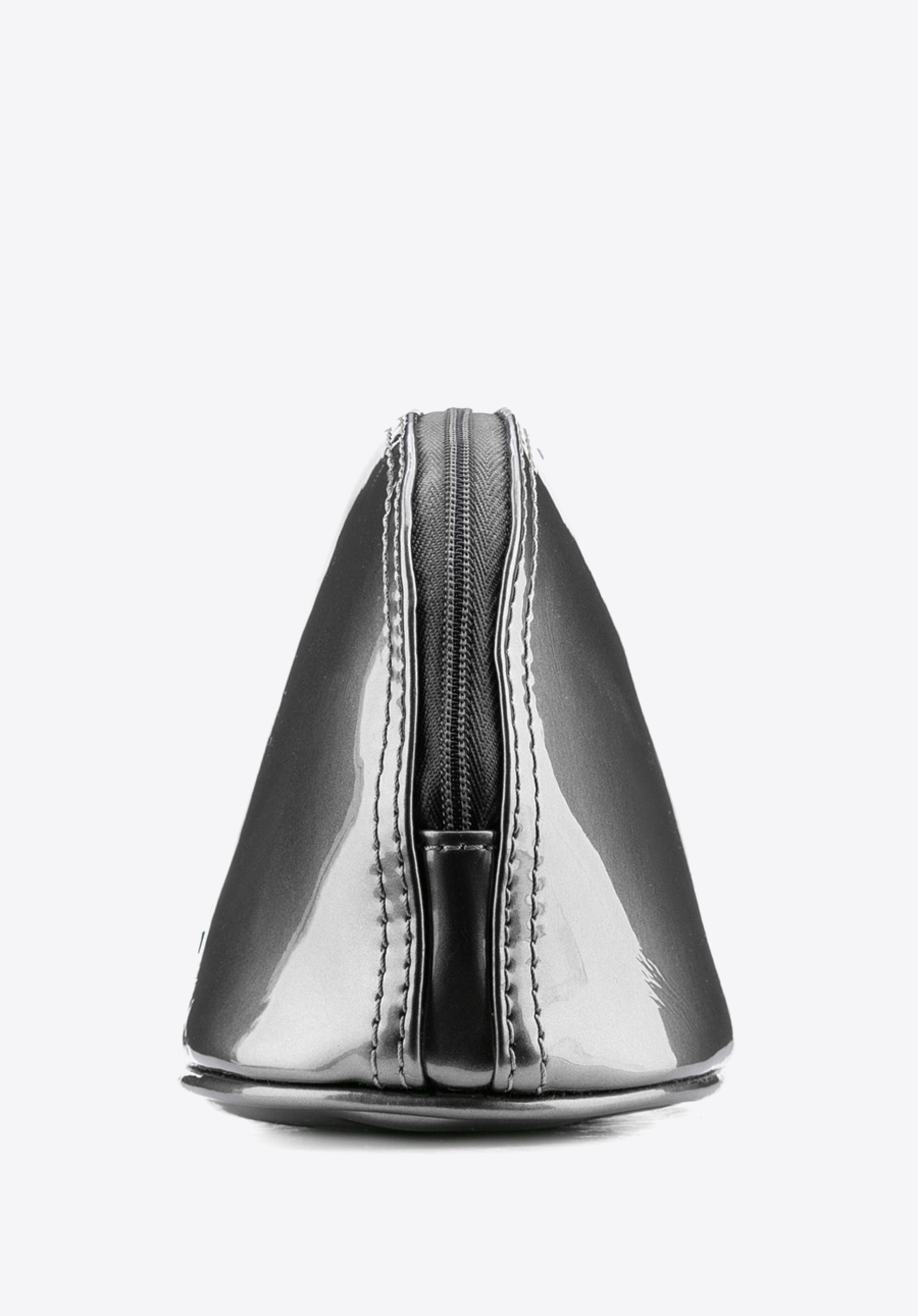 Kosmetyczka skórzana lakierowana wygięta