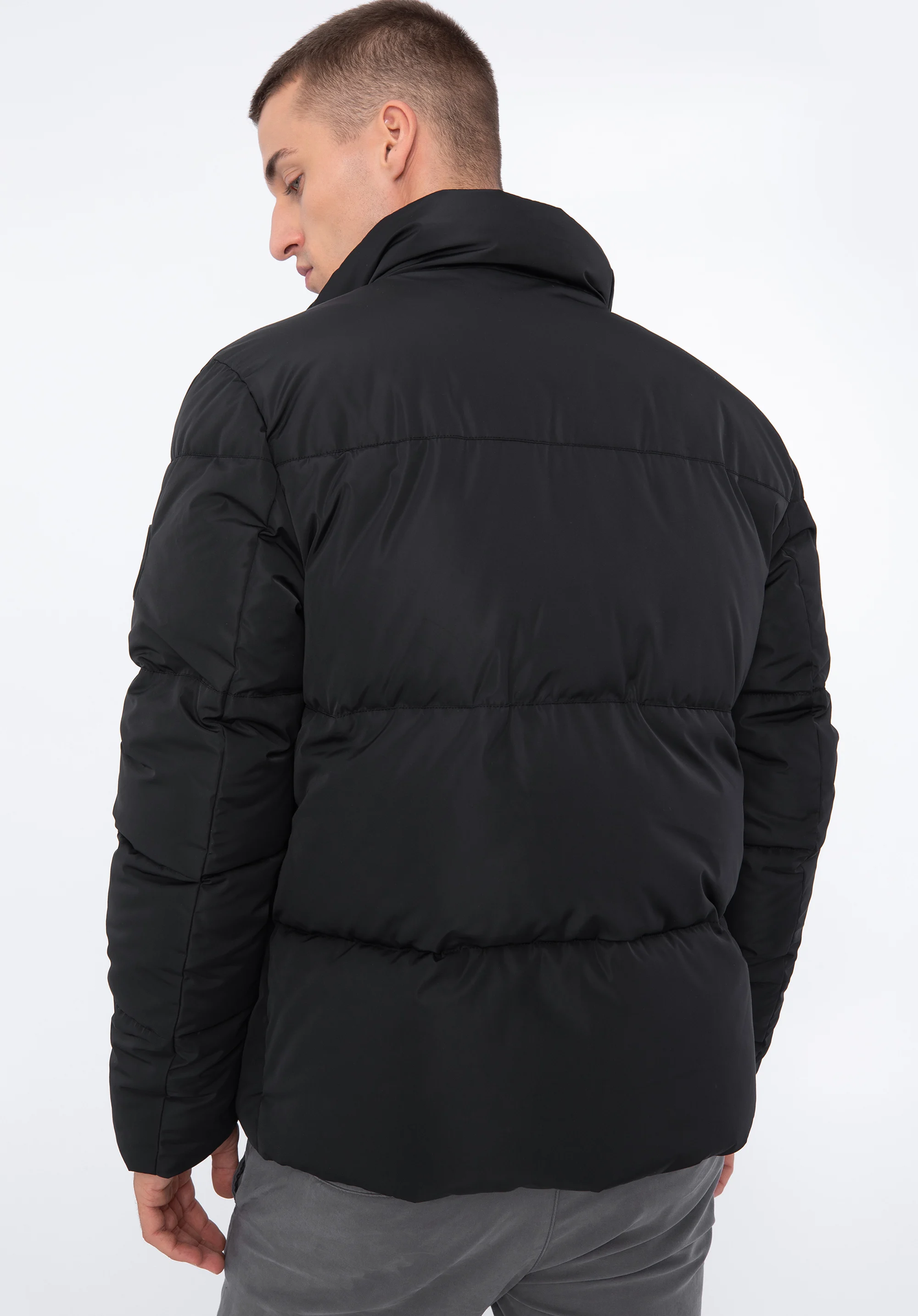 Męska kurtka pikowana prosta