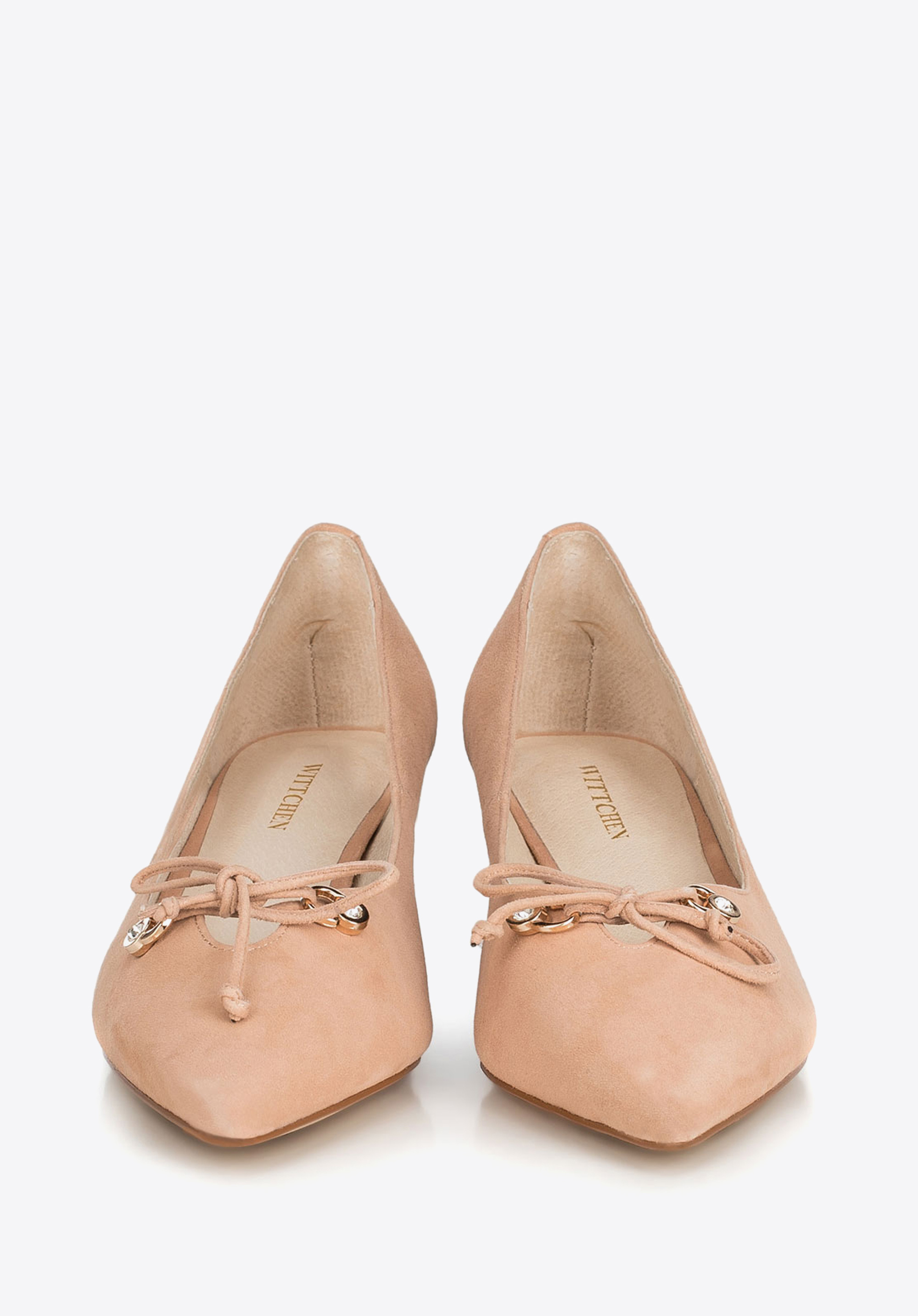 Czółenka na słupku zamszowe z  kokardką