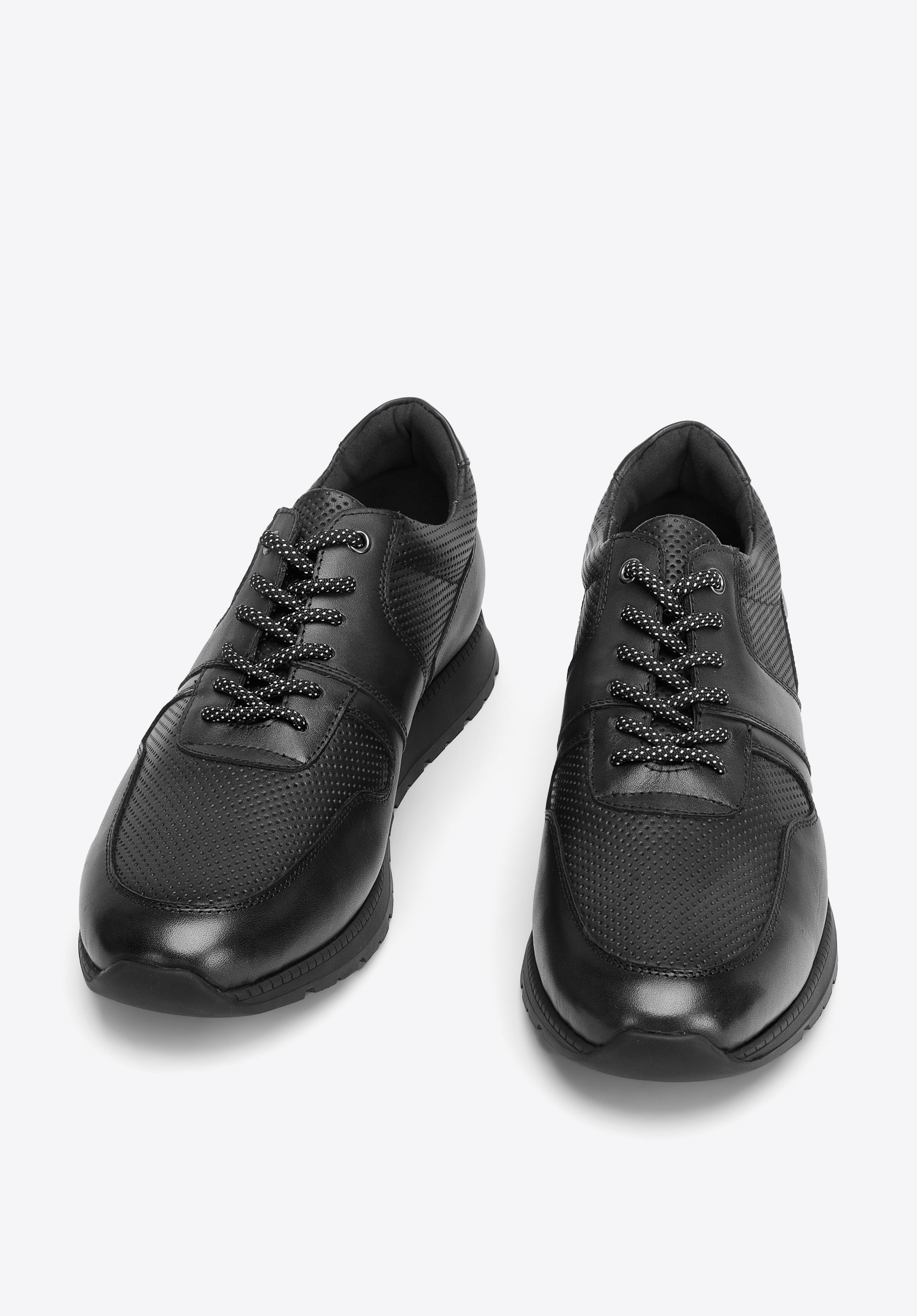 Męskie sneakersy skórzane perforowane