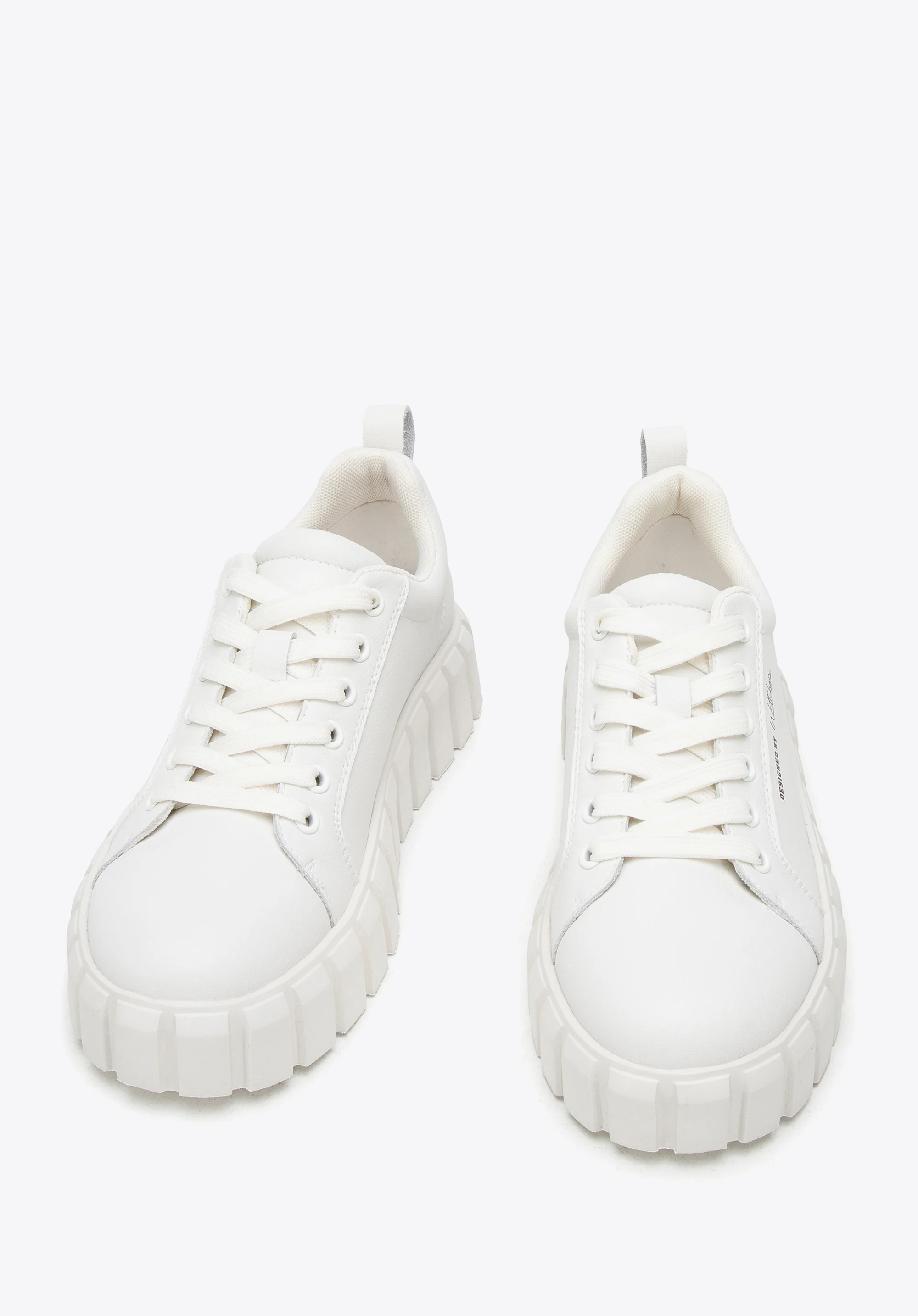 Damskie sneakersy skórzane klasyczne na grubej podeszwie